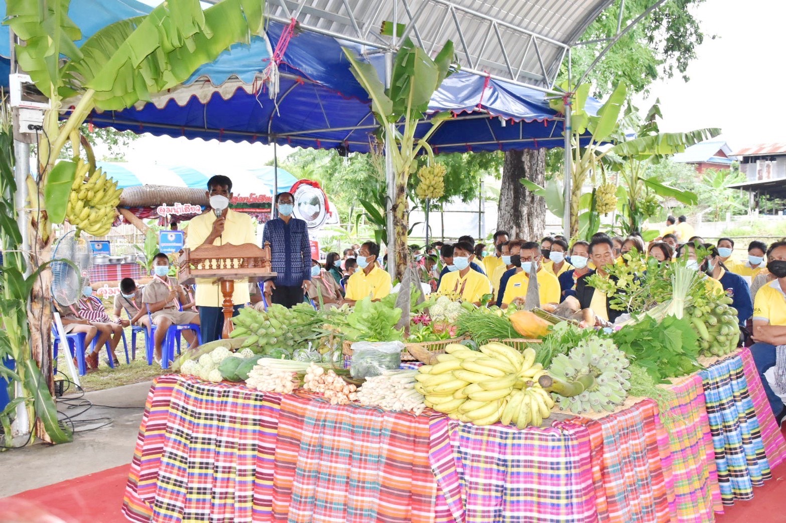 พช.มหาสารคาม ร่วมกับส่วนราชการ ภาคี เครือข่าย ดำเนินการประกวดหมู่บ้านมั่นคงปลอดภัย ร่วมใจปลูกผัก เพื่อคัดเลือกหมู่บ้านต้นแบบ ระดับจังหวัด ประจำปี 2565