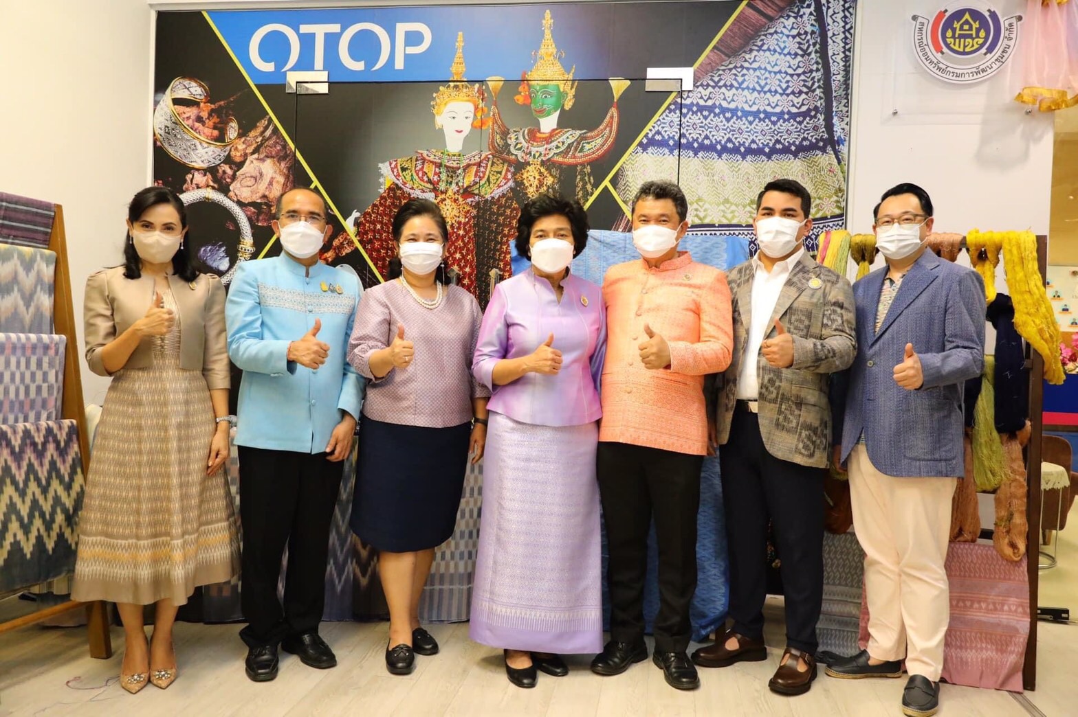 จังหวัดมหาสารคาม ร่วมสืบสานแนวพระดำริ ‘เจ้าฟ้าสิริวัณณวรีฯ’ ร่วมกิจกรรมแถลงข่าวการประกวดผ้าลายพระราชทาน “ผ้าขิดลายนารีรัตนราชกัญญา” ชิงรางวัลพระราชทาน ประจำปี 2565
