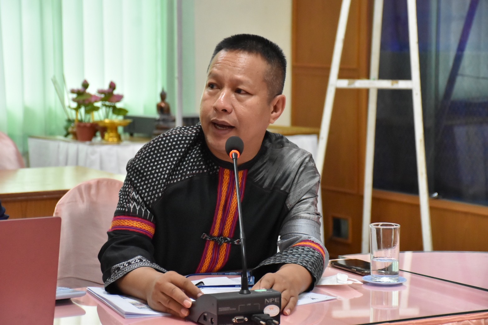 พช.มหาสารคาม ประชุมเพื่อระดมความคิดจัดงาน เส้นสายลายผ้า ภายในงานกาชาดจังหวัดมหาสารคาม