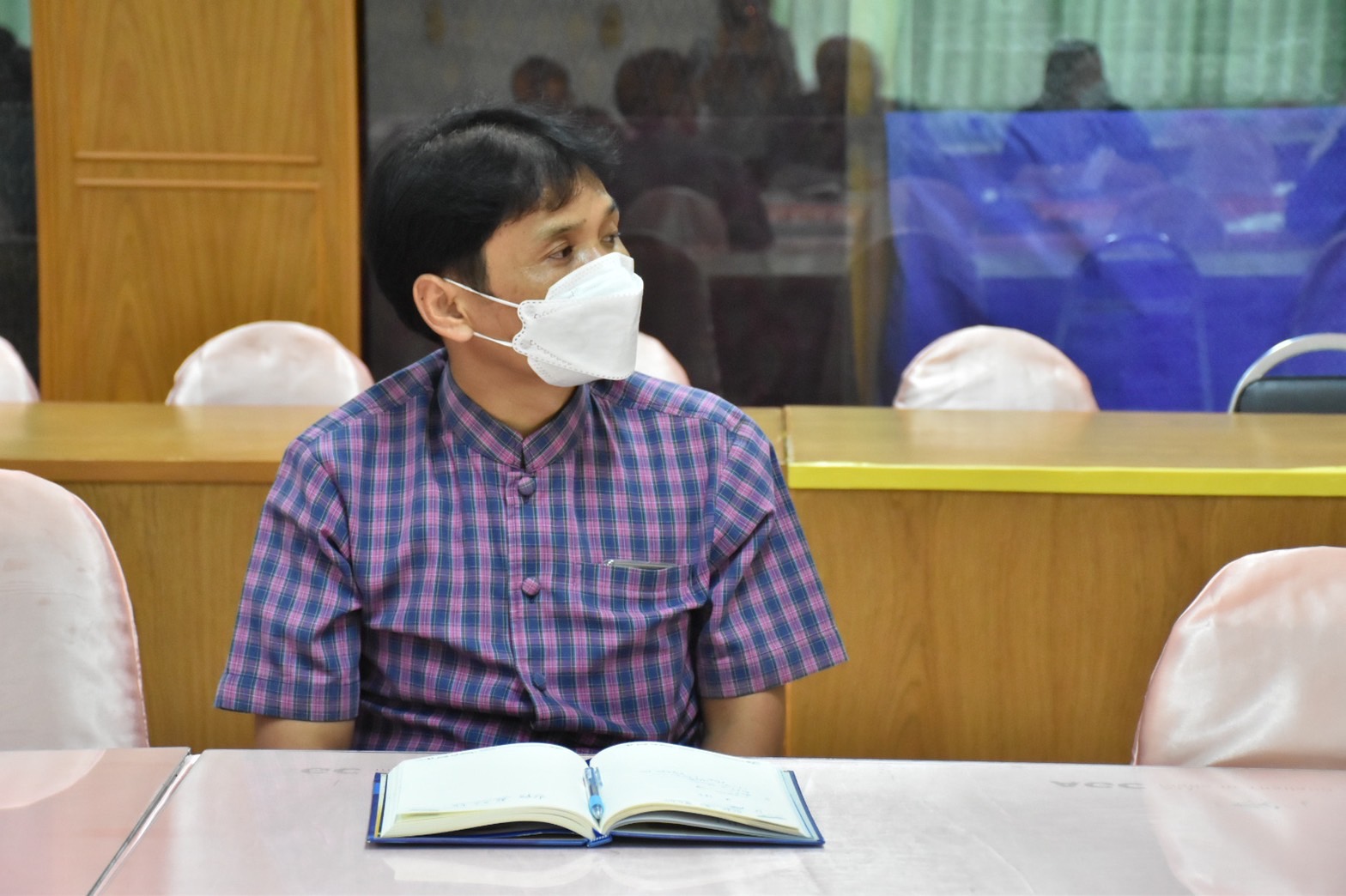 พช.มหาสารคาม ประชุมเพื่อระดมความคิดจัดงาน เส้นสายลายผ้า ภายในงานกาชาดจังหวัดมหาสารคาม