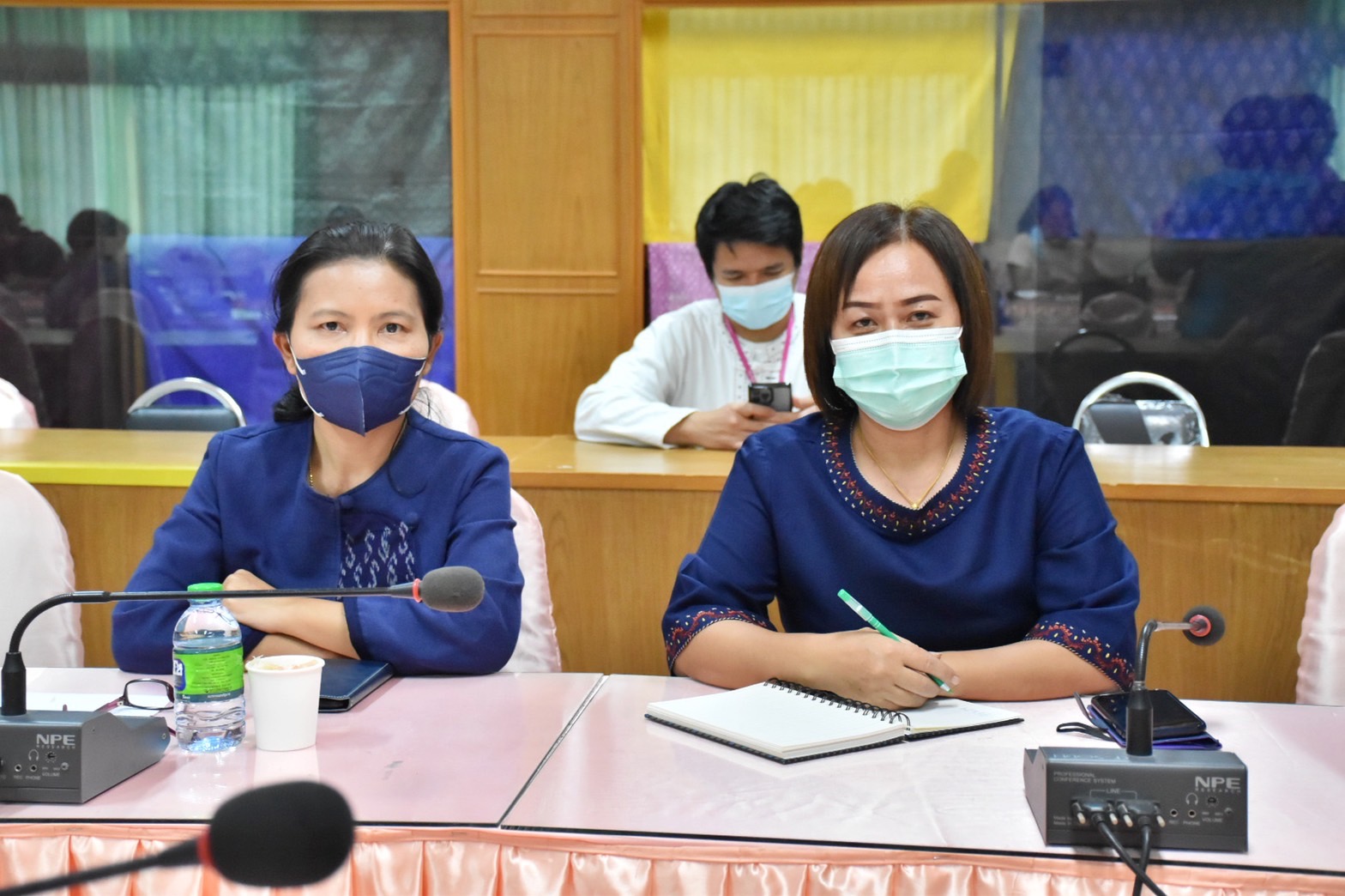 พช.มหาสารคาม ประชุมเพื่อระดมความคิดจัดงาน เส้นสายลายผ้า ภายในงานกาชาดจังหวัดมหาสารคาม