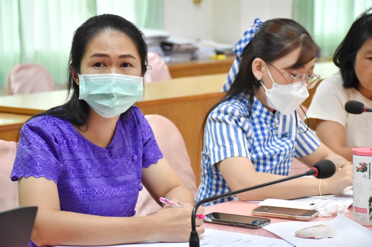 พช.มหาสารคาม ประชุมเพื่อระดมความคิดจัดงาน เส้นสายลายผ้า ภายในงานกาชาดจังหวัดมหาสารคาม