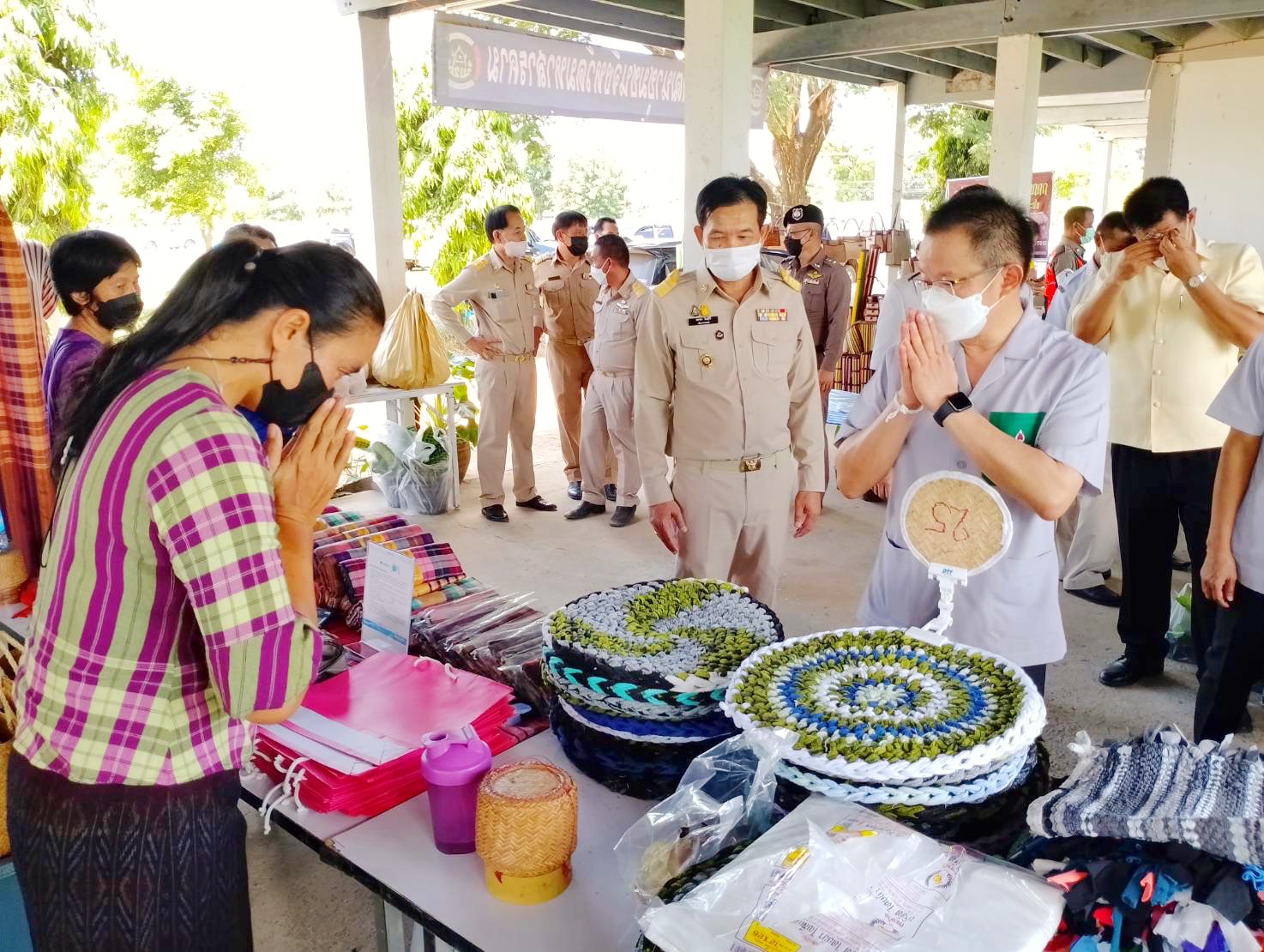 พช.มหาสารคาม ร่วมโครงการปกป้องและเชิดชูสถาบันพระมหากษัตริย์ และหน่วยบำบัดทุกข์ บำรุงสุข สร้างรอยยิ้มให้ประชาชน จ.มหาสารคาม (จังหวัดเคลื่อนที่ ) ประจำเดือน ก.ค. 2565