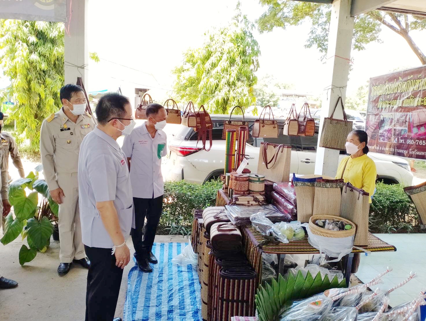 พช.มหาสารคาม ร่วมโครงการปกป้องและเชิดชูสถาบันพระมหากษัตริย์ และหน่วยบำบัดทุกข์ บำรุงสุข สร้างรอยยิ้มให้ประชาชน จ.มหาสารคาม (จังหวัดเคลื่อนที่ ) ประจำเดือน ก.ค. 2565