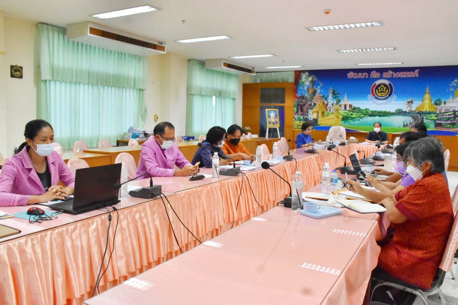 พช.มหาสารคาม จัดประชุมตรวจประเมินเพื่อรับรองมาตรฐานการพัฒนาชุมชน (มชช.) จังหวัดมหาสารคาม ประจำปี 2565 ครั้งที่ 1/2565
