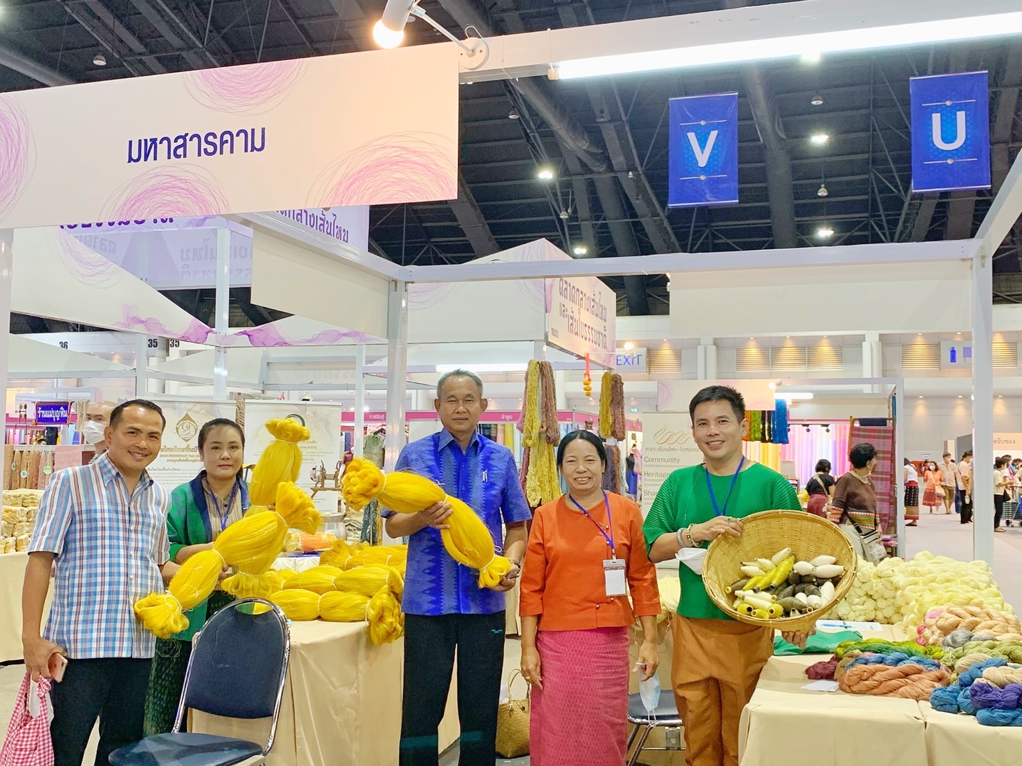 พช. มหาสารคาม ร่วมพิธีรับมอบทุนอุปการะเด็กของกองทุนพัฒนาเด็กชนบท ในพระราชูปถัมภ์สมเด็จพระเทพรัตนราชสุดาฯ สยามบรมราชกุมารี