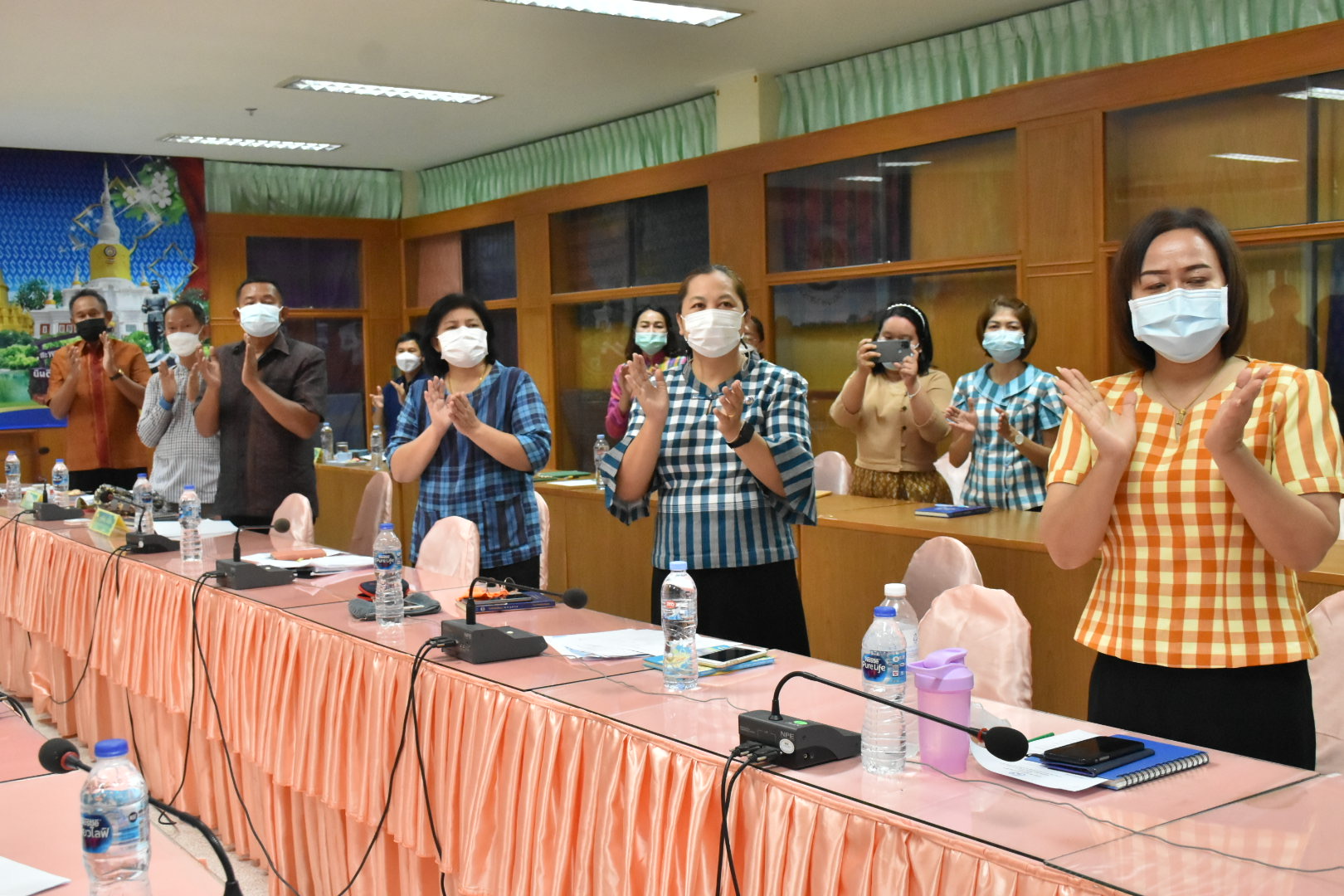 นายวสันต์ ชิงชนะ ผู้ตรวจราชการกรมการพัฒนาชุมชน ร่วมกับ พช.มหาสารคาม ประชุมประจำเดือนกรมการพัฒนาชุมชน ครั้งที่ 8/2565 ผ่านระบบ Conference