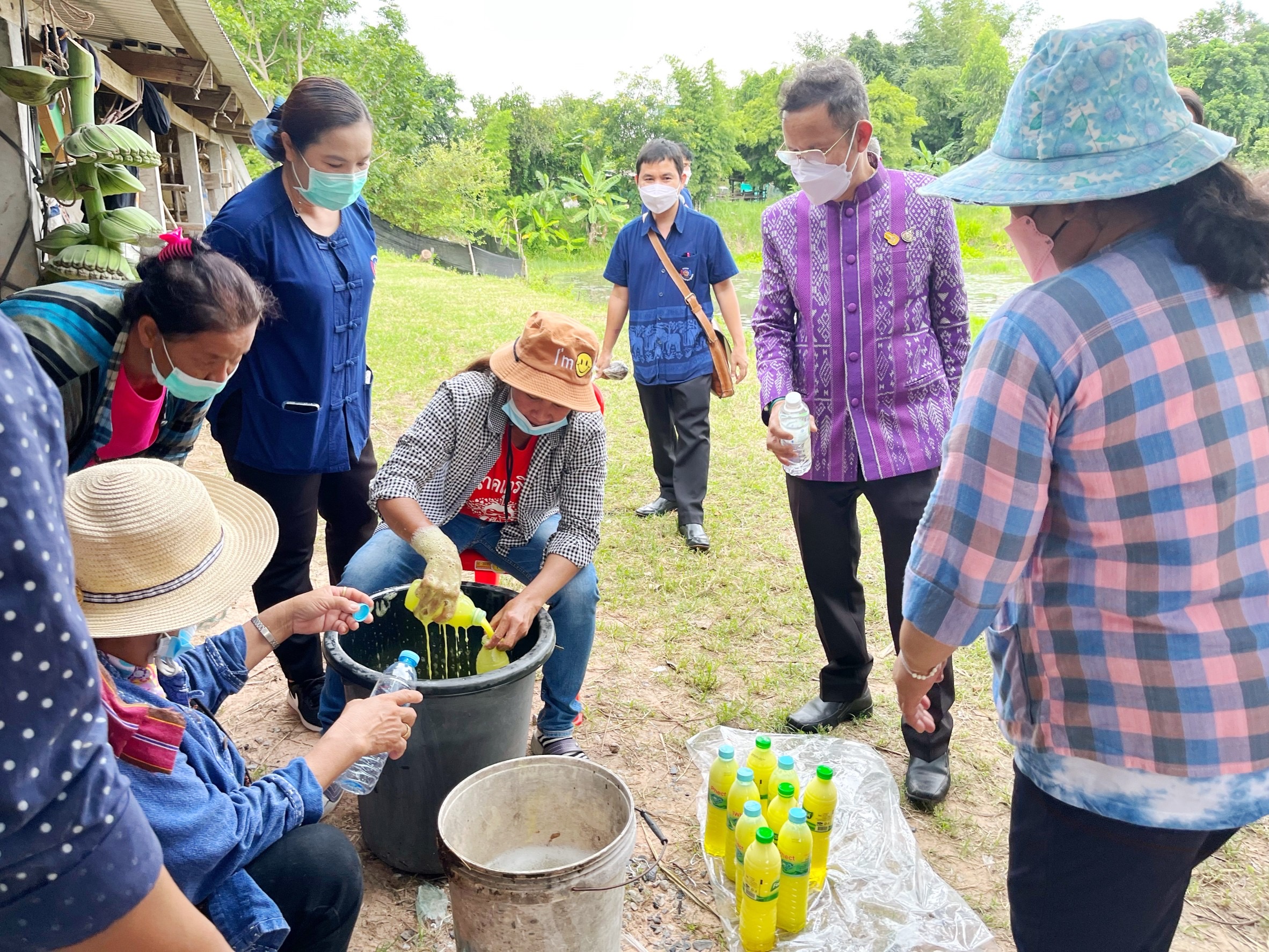 ผู้ตรวจราชการกรมการพัฒนาชุมชน ปลื้ม โคก หนอง นาพช.มหาสารคาม เห็นผล สร้างความมั่นคงทางอาหาร
