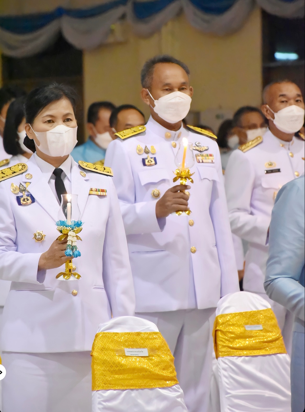 พช.มหาสารคาม ร่วมพิธีถวายเครื่องราชสักการะและวางพานพุ่มและจุดเทียนถวายพระพรชัยมงคล เนื่องในโอกาสมหามงคลเฉลิมพระชนมพรรษา 90 พรรษา 12 สิงหาคม 2565