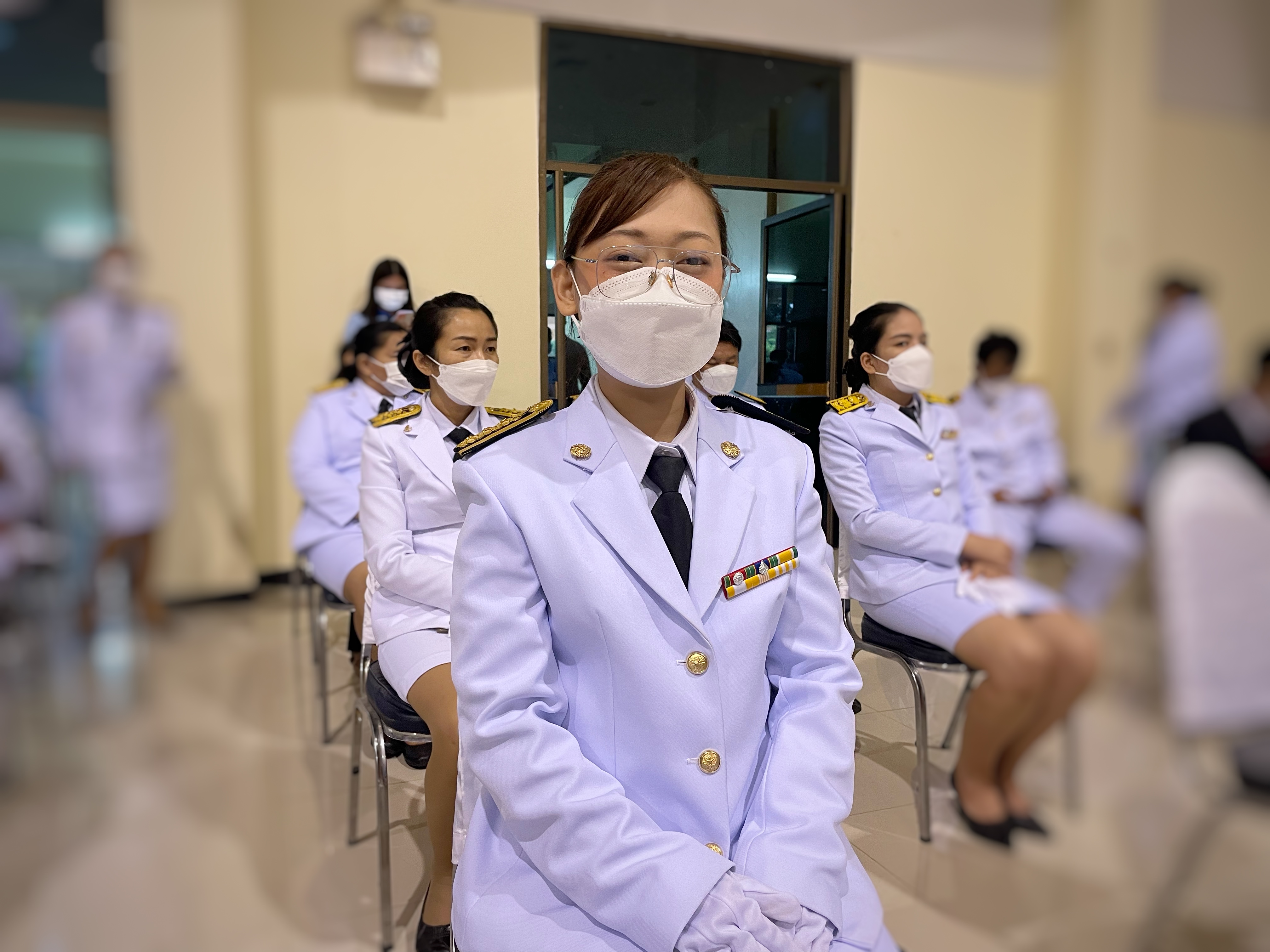 พช.มหาสารคาม ร่วมพิธีถวายเครื่องราชสักการะและวางพานพุ่มและจุดเทียนถวายพระพรชัยมงคล เนื่องในโอกาสมหามงคลเฉลิมพระชนมพรรษา 90 พรรษา 12 สิงหาคม 2565