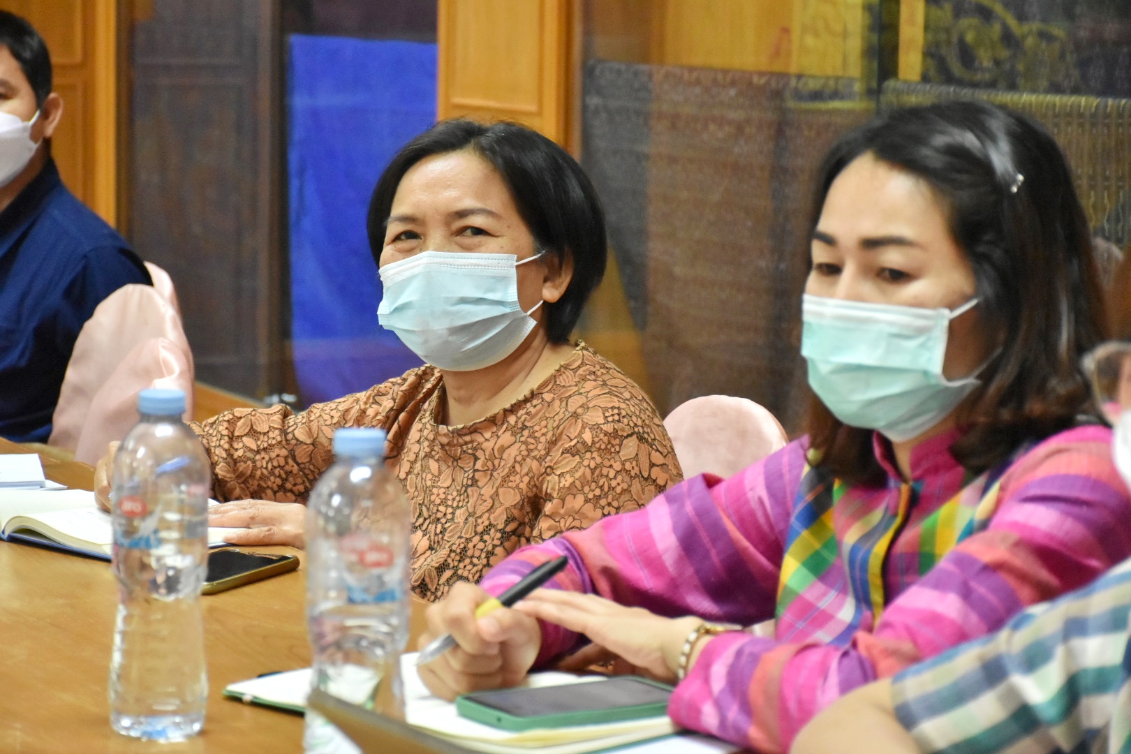 นายวสันต์ ชิงชนะ ผู้ตรวจราชการกรมการพัฒนาชุมชน ร่วมกับ พช.มหาสารคาม ประชุมประจำเดือนกรมการพัฒนาชุมชน ครั้งที่ 8/2565 ผ่านระบบ Conference