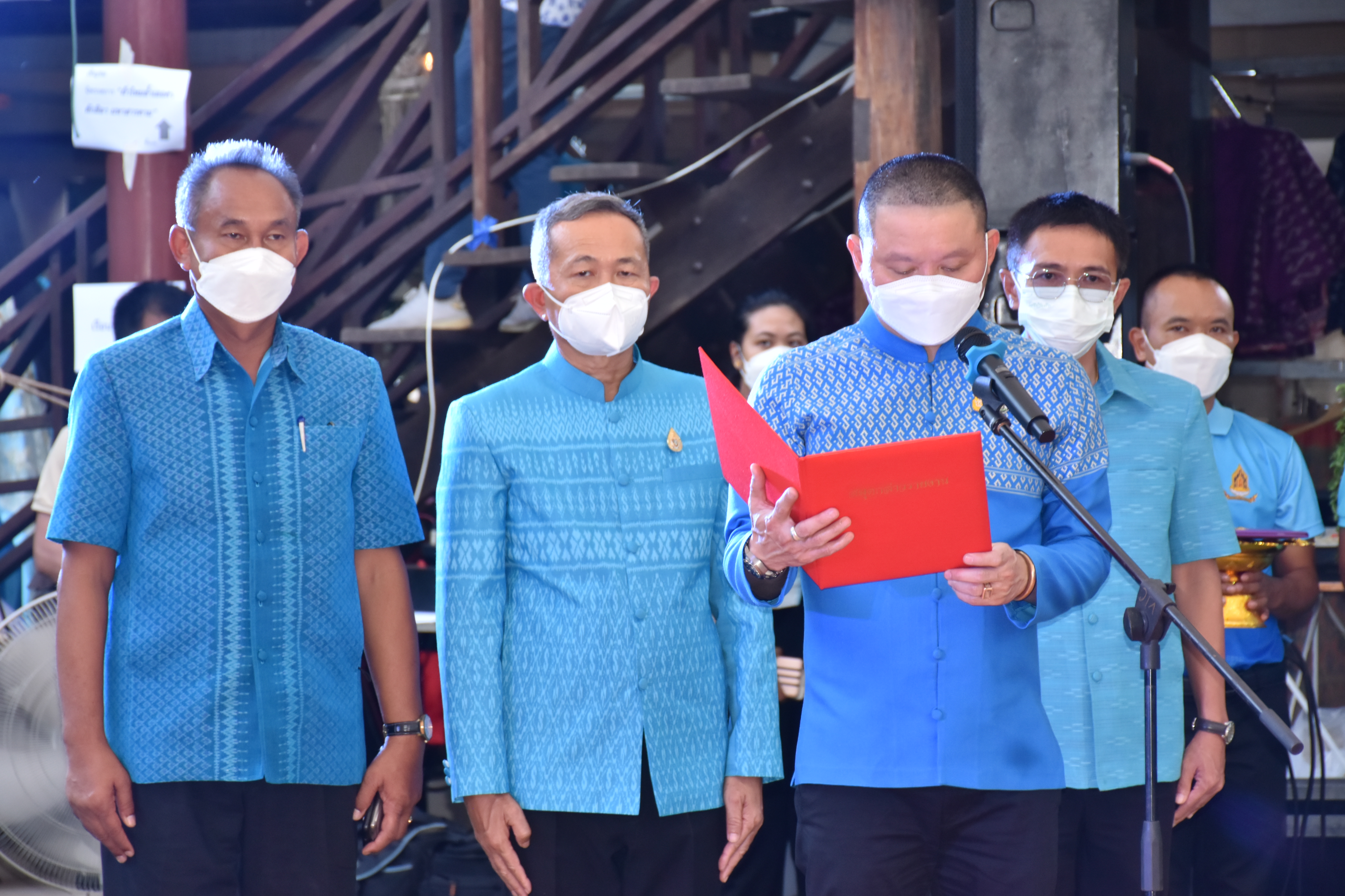 พช.มหาสารคาม ร่วมงานภูษาศิลป์ จากท้องถิ่นสู่สากล “มหาไหมเมืองคาม” พร้อมร่วมพิธีลงนามบันทึกข้อตกลงความร่วมมือ “โครงการยกระดับการย้อมเส้นด้ายจากผงสีธรรมชาติ”