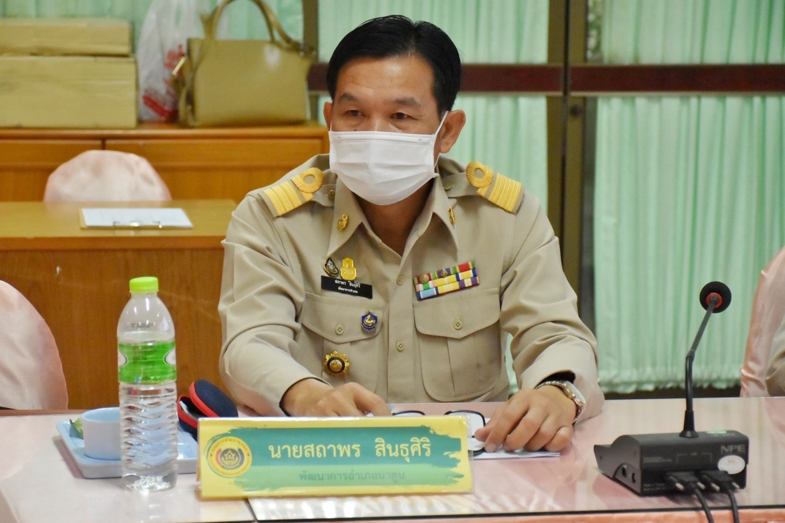 นางนวลจันทร์ ศรีมงคล ผู้ตรวจราชการกรมการพัฒนาชุมชน ปฏิบัติหน้าที่ผู้อำนวยการสำนักงานกองทุนพัฒนาบทบาทสตรี ติดตามสนับสนุนการขับเคลื่อนการดำเนินงานกองทุนพัฒนาบทบาทสตรี จังหวัดมหาสารคาม