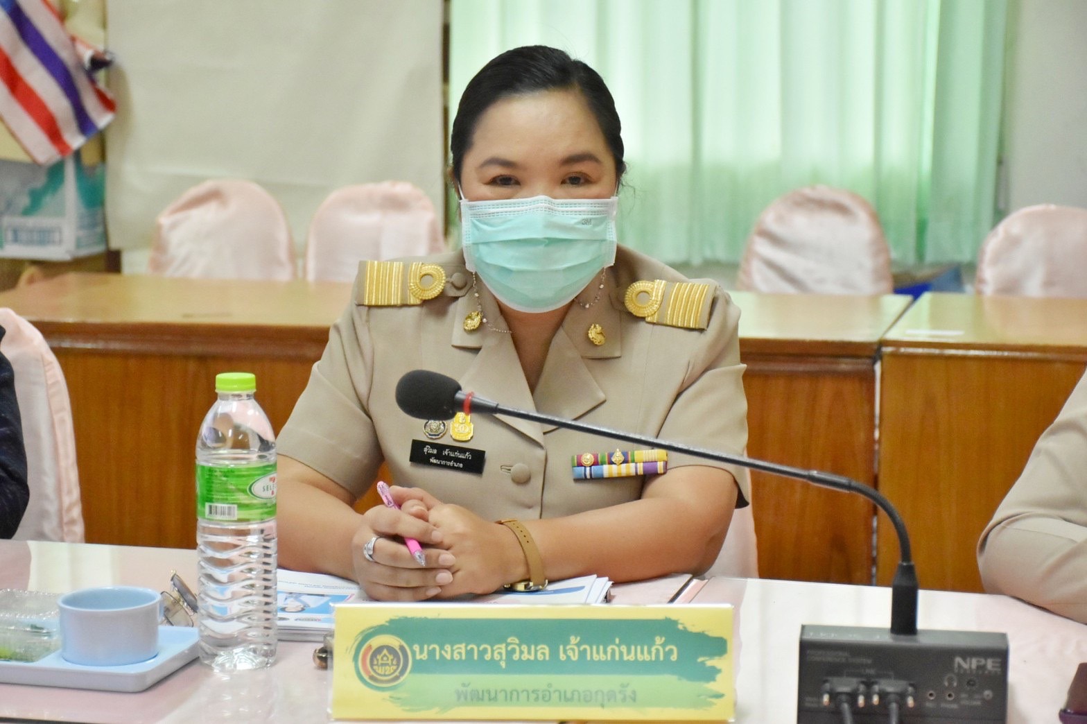 นางนวลจันทร์ ศรีมงคล ผู้ตรวจราชการกรมการพัฒนาชุมชน ปฏิบัติหน้าที่ผู้อำนวยการสำนักงานกองทุนพัฒนาบทบาทสตรี ติดตามสนับสนุนการขับเคลื่อนการดำเนินงานกองทุนพัฒนาบทบาทสตรี จังหวัดมหาสารคาม