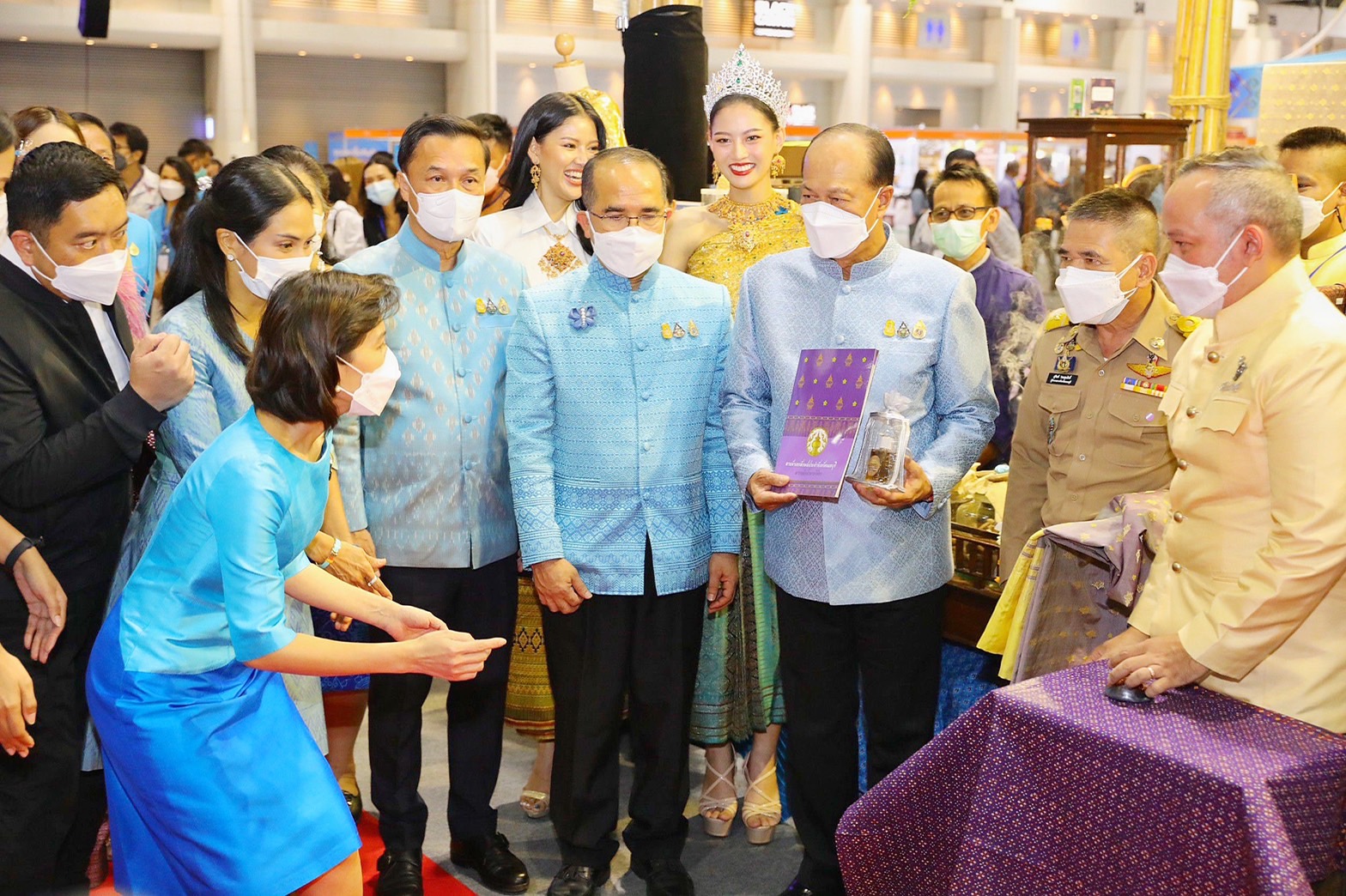 จังหวัดมหาสารคามร่วมพิธีเปิดอย่างยิ่งใหญ่! กับงานศิลปาชีพประทีปไทย OTOP ก้าวไกล ด้วยพระบารมี