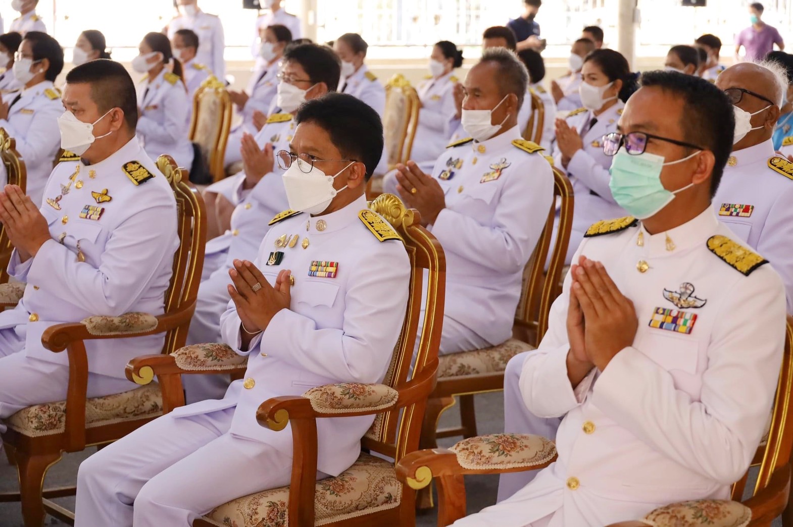 พช.มหาสารคาม ร่วมพิธีมอบคัมภีร์เทศน์เฉลิมพระเกียรติฯ บทพระธรรมเทศนาเฉลิมพระธรรมบารมี ใน “อภินนมัตถจรกถา” เฉลิมพระธรรมบารมีสมเด็จพระนางเจ้าสิริกิติ์ พระบรมราชินีนาถ พระบรมราชชนนีพันปีหลวง