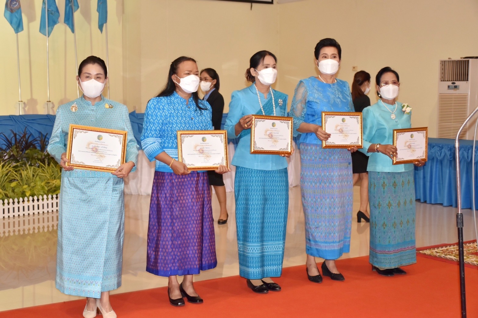 พช.มหาสารคาม ร่วมกิจกรรมเฉลิมพระเกียรติสมเด็จพระนางเจ้าสิริกิติ์ พระบรมราชินีนาถ พระบรมราชชนนีพันปีหลวง เนื่องในโอกาสมหามงคลเฉลิมพระชนมพรรษา 90 พรรษา 12 สิงหาคม 2565