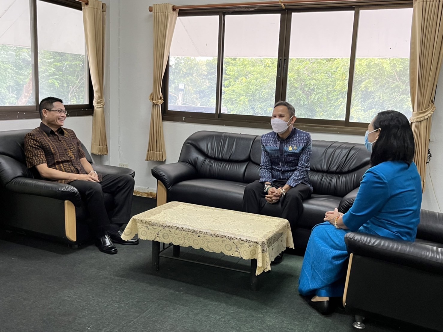 นายวสันต์ ชิงชนะ ผู้ตรวจราชการกรมการพัฒนาชุมชน ลงพื้นที่ติดตามสนับสนุนส่งเสริมการขับเคลื่อนงานพัฒนาชุมชน อำเภอยางสีสุราช จังหวัดมหาสารคาม