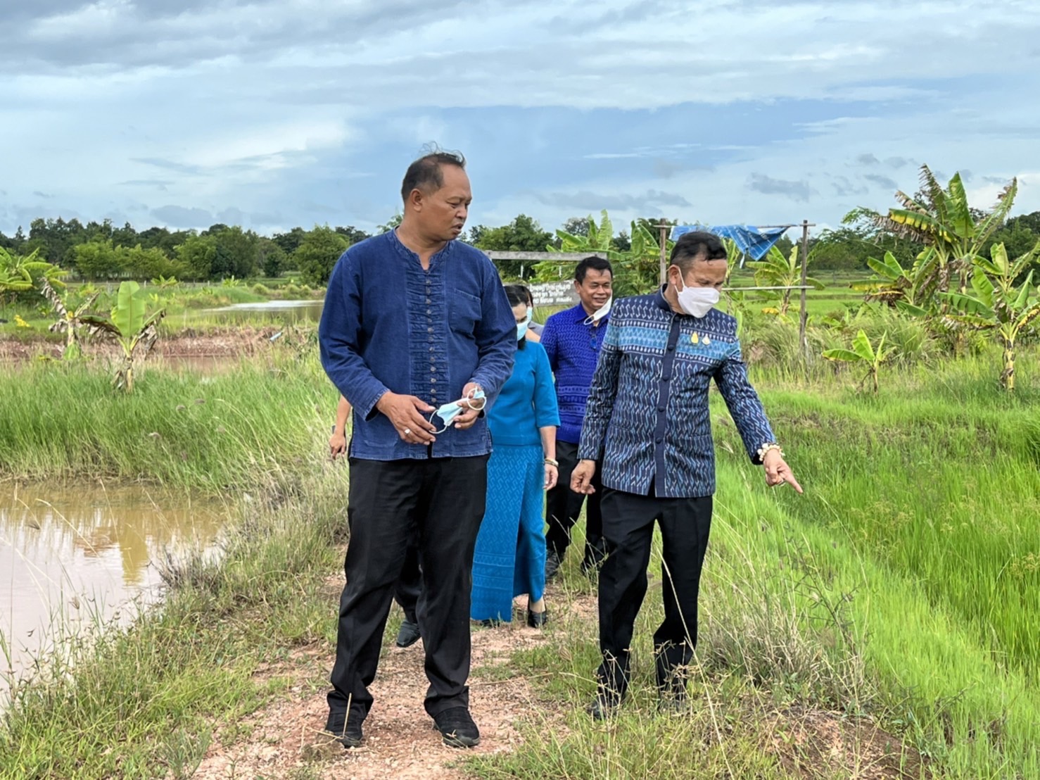 นายวสันต์ ชิงชนะ ผู้ตรวจราชการกรมการพัฒนาชุมชน ลงพื้นที่ติดตามสนับสนุนส่งเสริมการขับเคลื่อนงานพัฒนาชุมชน อำเภอยางสีสุราช จังหวัดมหาสารคาม