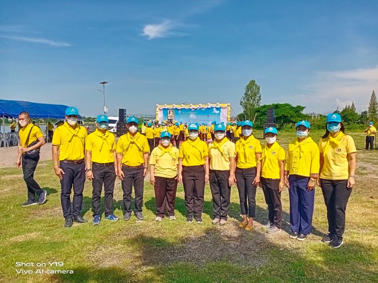 พช.มหาสารคาม พร้อมใจร่วมกิจกรรมจิตอาสา “เราทำความดีเพื่อ ชาติ ศาสน์ กษัตริย์” กำจัดวัชพืชและทำความสะอาดสันฝายแก่งเลิงจาน อำเภอเมืองมหาสารคาม