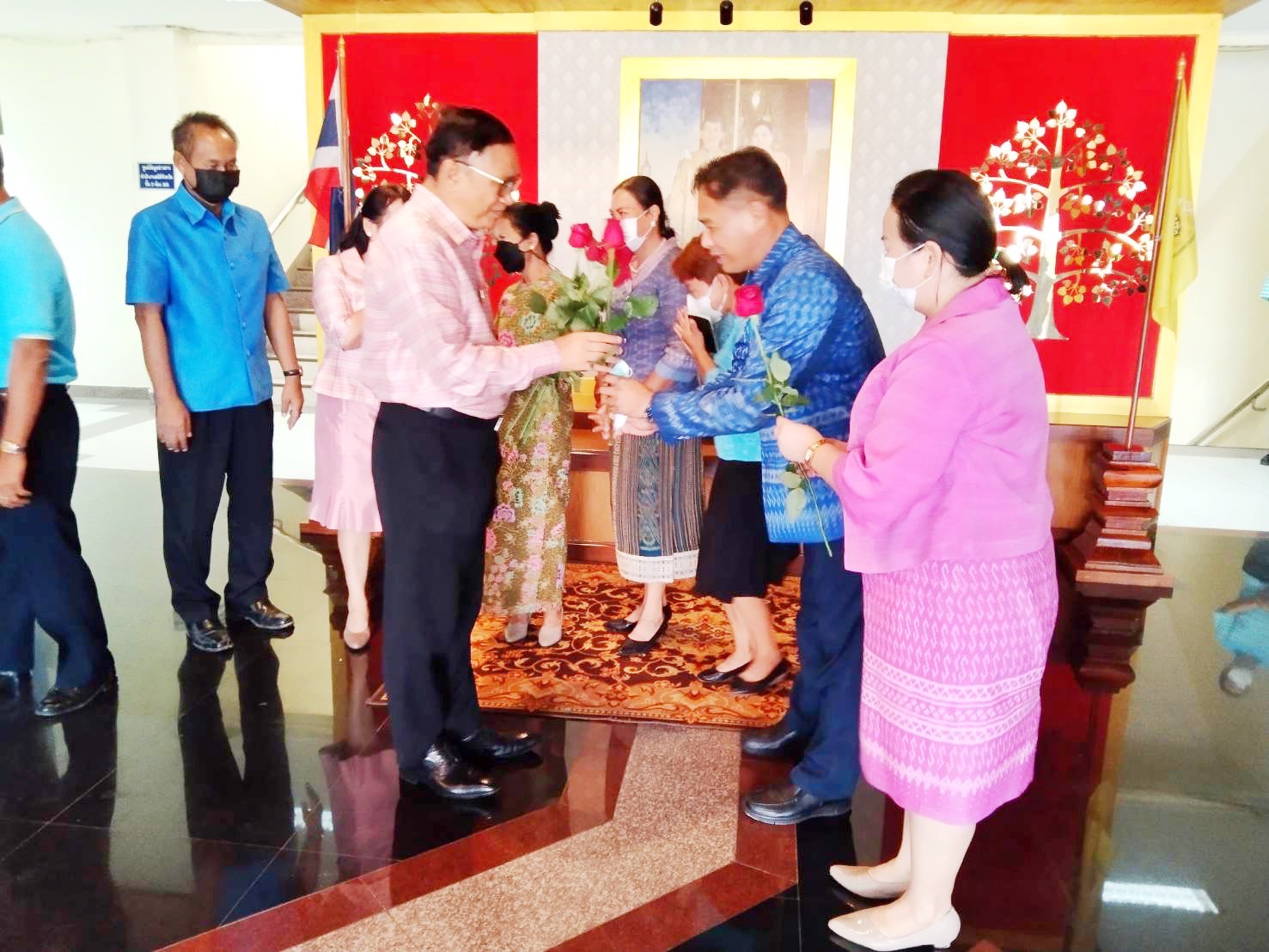 พช.มหาสารคาม ร่วมแสดงมุทิตาจิต นายธรรมนูญ แก้วคำ รองผู้ว่าราชการจังหวัดมหาสารคาม ในวาระเกษียณอายุราชการ