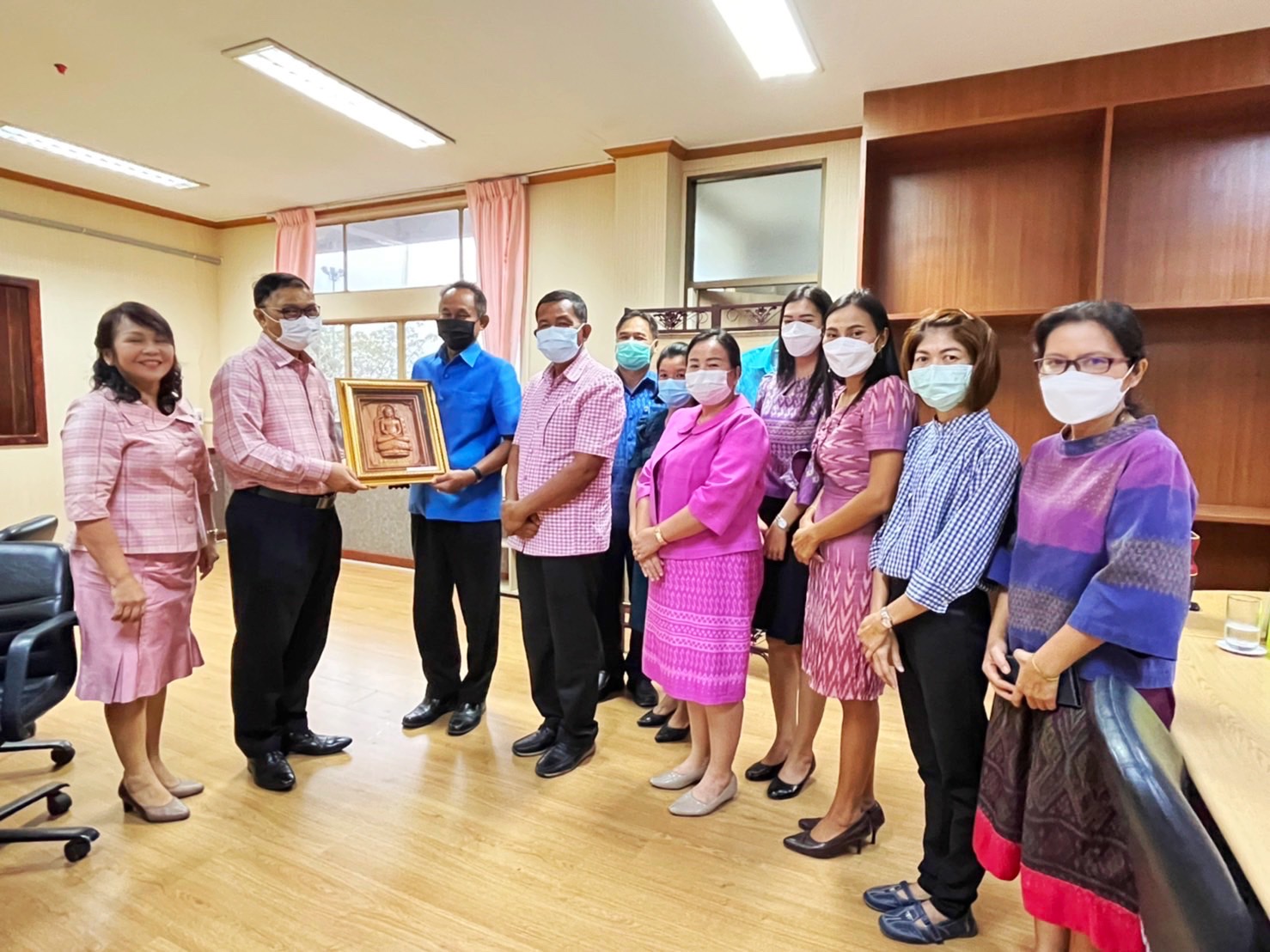 พช.มหาสารคาม ร่วมแสดงมุทิตาจิต นายธรรมนูญ แก้วคำ รองผู้ว่าราชการจังหวัดมหาสารคาม ในวาระเกษียณอายุราชการ