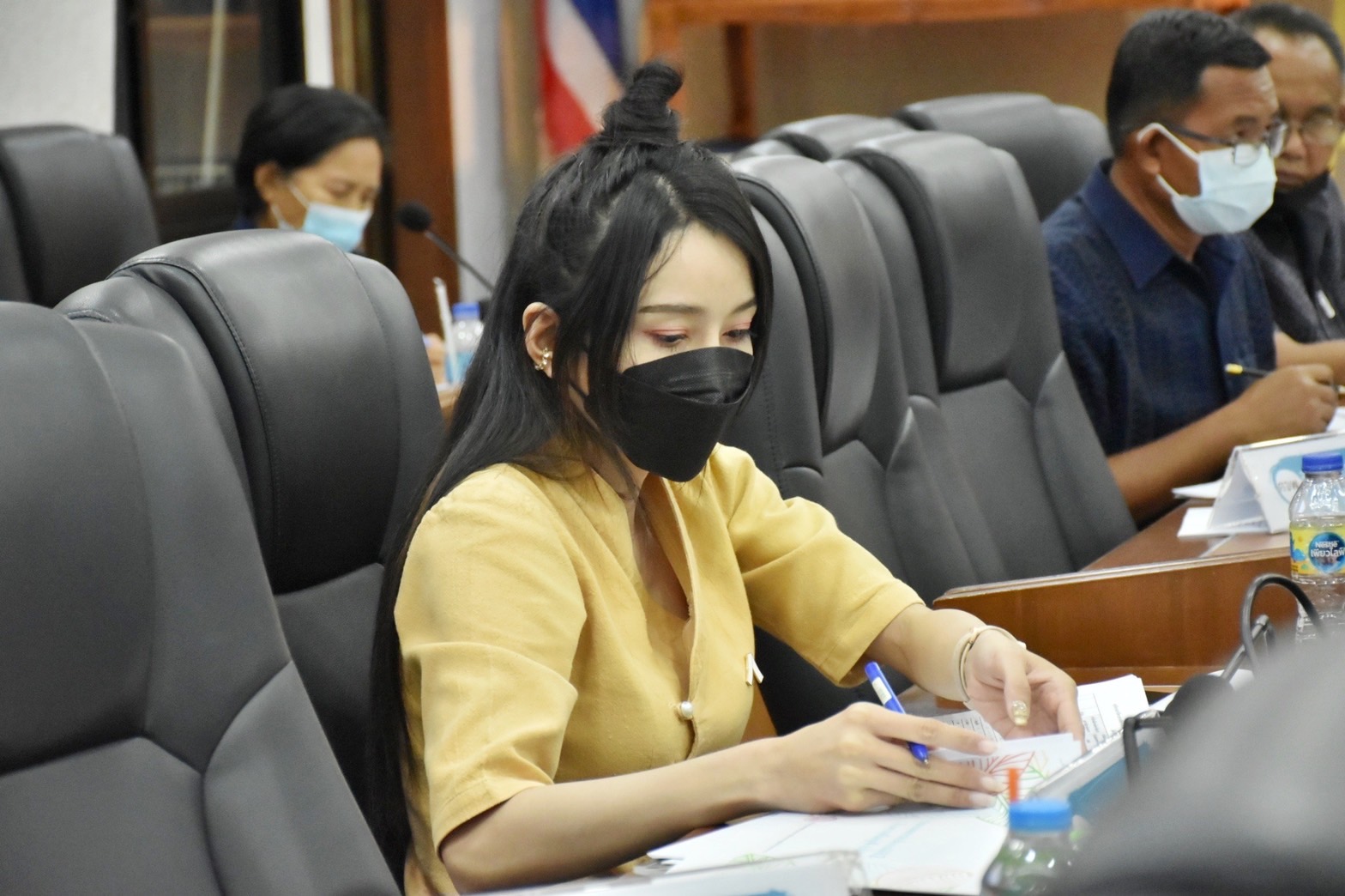 ผู้ว่าราชการจังหวัดมหาสารคาม ประชุมคณะกรรมการบริหารศูนย์อำนวยการขจัดความยากจนและพัฒนาคนทุกช่วงวัยอย่างยั่งยืนตามหลักปรัชญาของเศรษฐกิจพอเพียงจังหวัดมหาสารคาม (คจพ.จ) ครั้งที่ 7/2565