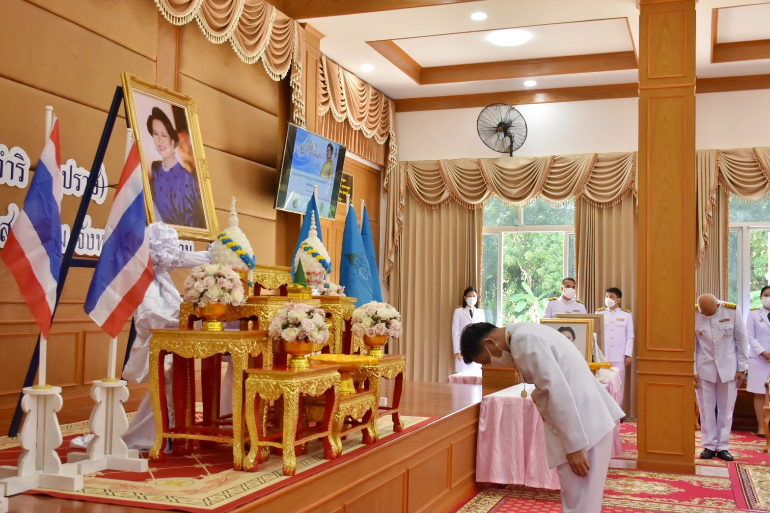 จังหวัดมหาสารคามจัดพิธีมอบเงินพระราชทานขวัญถุงหมู่บ้าน/ชุมชนต้นกล้ากองทุนแม่ของแผ่นดิน ปี 2564 – 2565