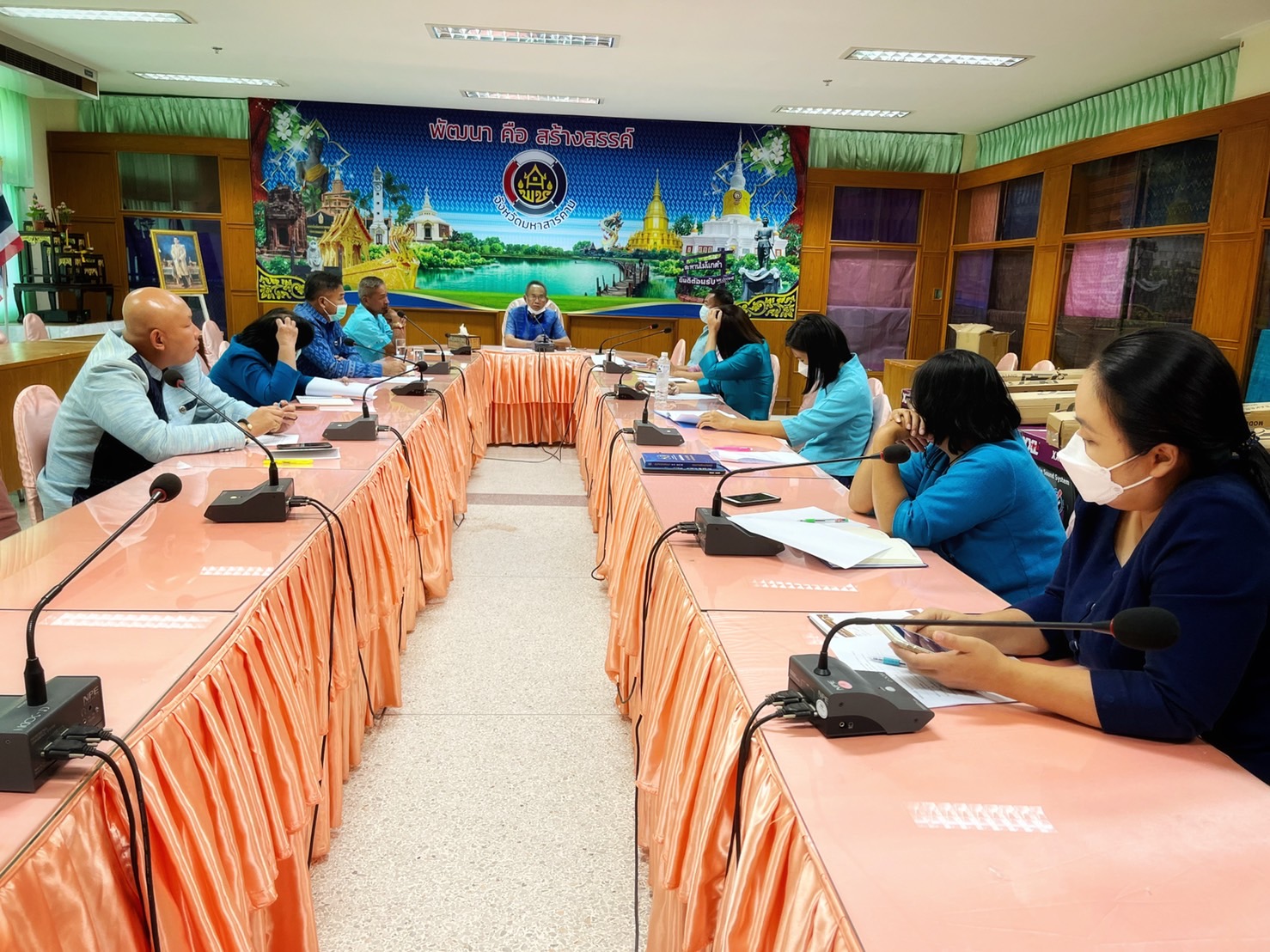 พช.มหาสารคาม ประชุมเตรียมความพร้อมพิธีมอบเงินพระราชทานขวัญถุงกองทุนแม่ของแผ่นดิน ปี 2564 – 2565