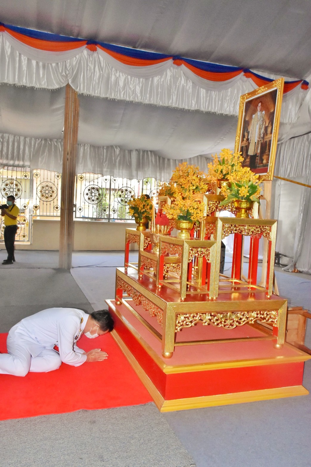 พช.มหาสารคาม ร่วมพิธีทำบุญตักบาตรถวายพระราชกุศล เนื่องในวันคล้ายวันสวรรคต พระบาทสมเด็จพระบรมชนกาธิเบศร มหาภูมิพลอดุลยเดชมหาราช บรมนาถบพิตร 13 ตุลาคม 2565