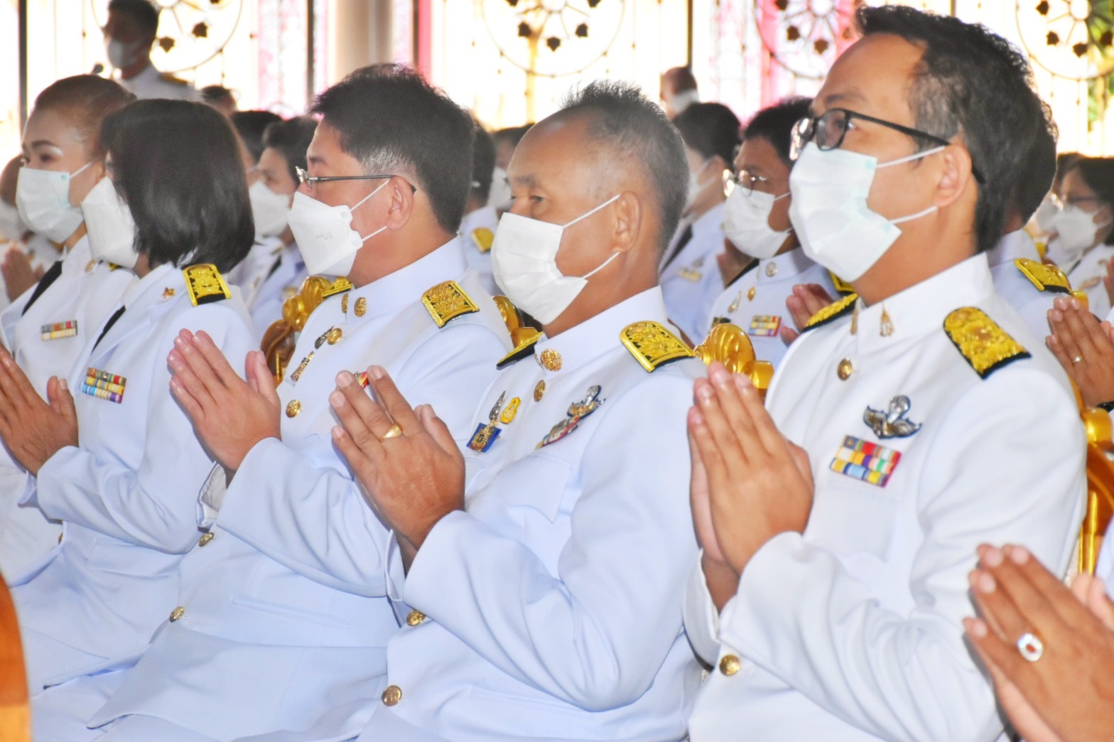 พช.มหาสารคาม ร่วมพิธีทำบุญตักบาตรถวายพระราชกุศล เนื่องในวันคล้ายวันสวรรคต พระบาทสมเด็จพระบรมชนกาธิเบศร มหาภูมิพลอดุลยเดชมหาราช บรมนาถบพิตร 13 ตุลาคม 2565