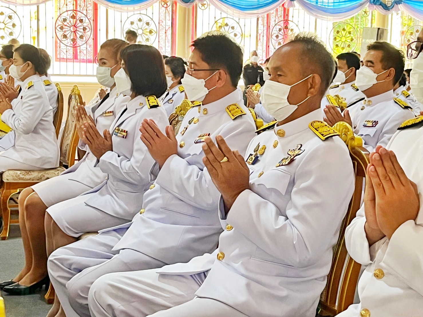 พช.มหาสารคาม ร่วมพิธีทำบุญตักบาตรถวายพระราชกุศล เนื่องในวันคล้ายวันสวรรคต พระบาทสมเด็จพระบรมชนกาธิเบศร มหาภูมิพลอดุลยเดชมหาราช บรมนาถบพิตร 13 ตุลาคม 2565