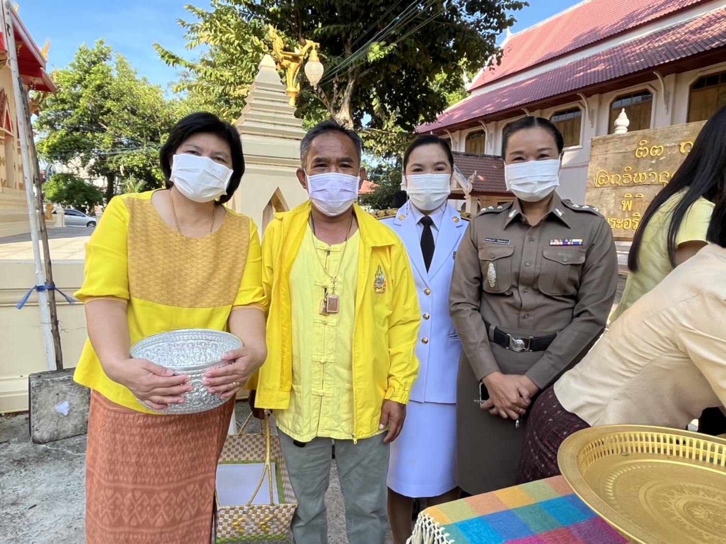 พช.มหาสารคาม ร่วมพิธีทำบุญตักบาตรถวายพระราชกุศล เนื่องในวันคล้ายวันสวรรคต พระบาทสมเด็จพระบรมชนกาธิเบศร มหาภูมิพลอดุลยเดชมหาราช บรมนาถบพิตร 13 ตุลาคม 2565