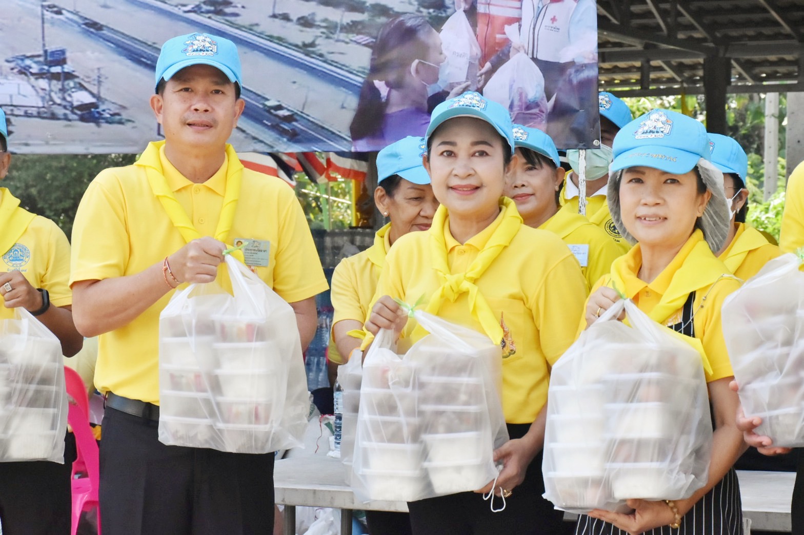 พช.มหาสารคาม ร่วมกิจกรรมจิตอาสาเนื่องในวันคล้ายวันสวรรคตพระบาทสมเด็จพระบรมชนกาธิเบศร มหาภูมิพลอดุลยเดชมหาราช บรมนาถบพิตร 13 ตุลาคม 2565