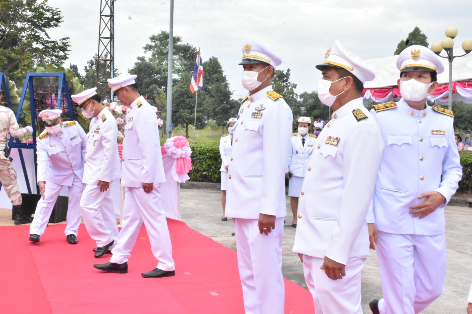 พช.มหาสารคาม ร่วมพิธีวางพวงมาลา “วันปิยมหาราช” น้อมรำลึกวันคล้ายวันสวรรคต “พระบาทสมเด็จพระจุลจอมเกล้าเจ้าอยู่หัว”