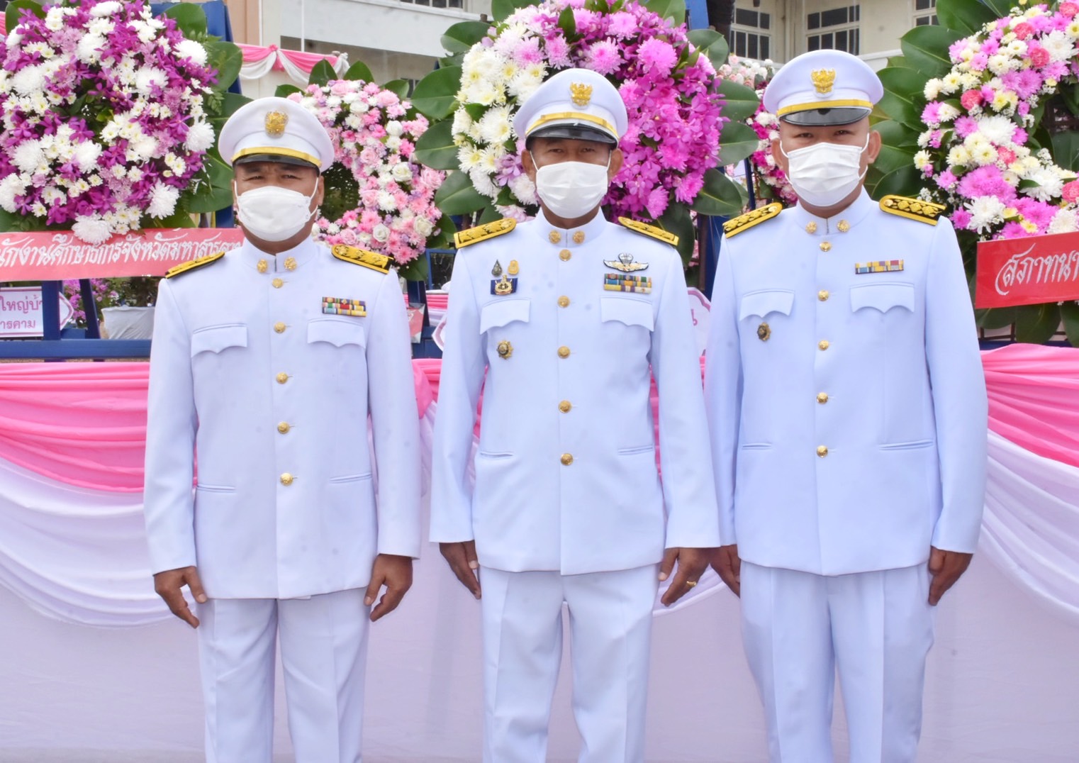พช.มหาสารคาม ร่วมพิธีวางพวงมาลา “วันปิยมหาราช” น้อมรำลึกวันคล้ายวันสวรรคต “พระบาทสมเด็จพระจุลจอมเกล้าเจ้าอยู่หัว”