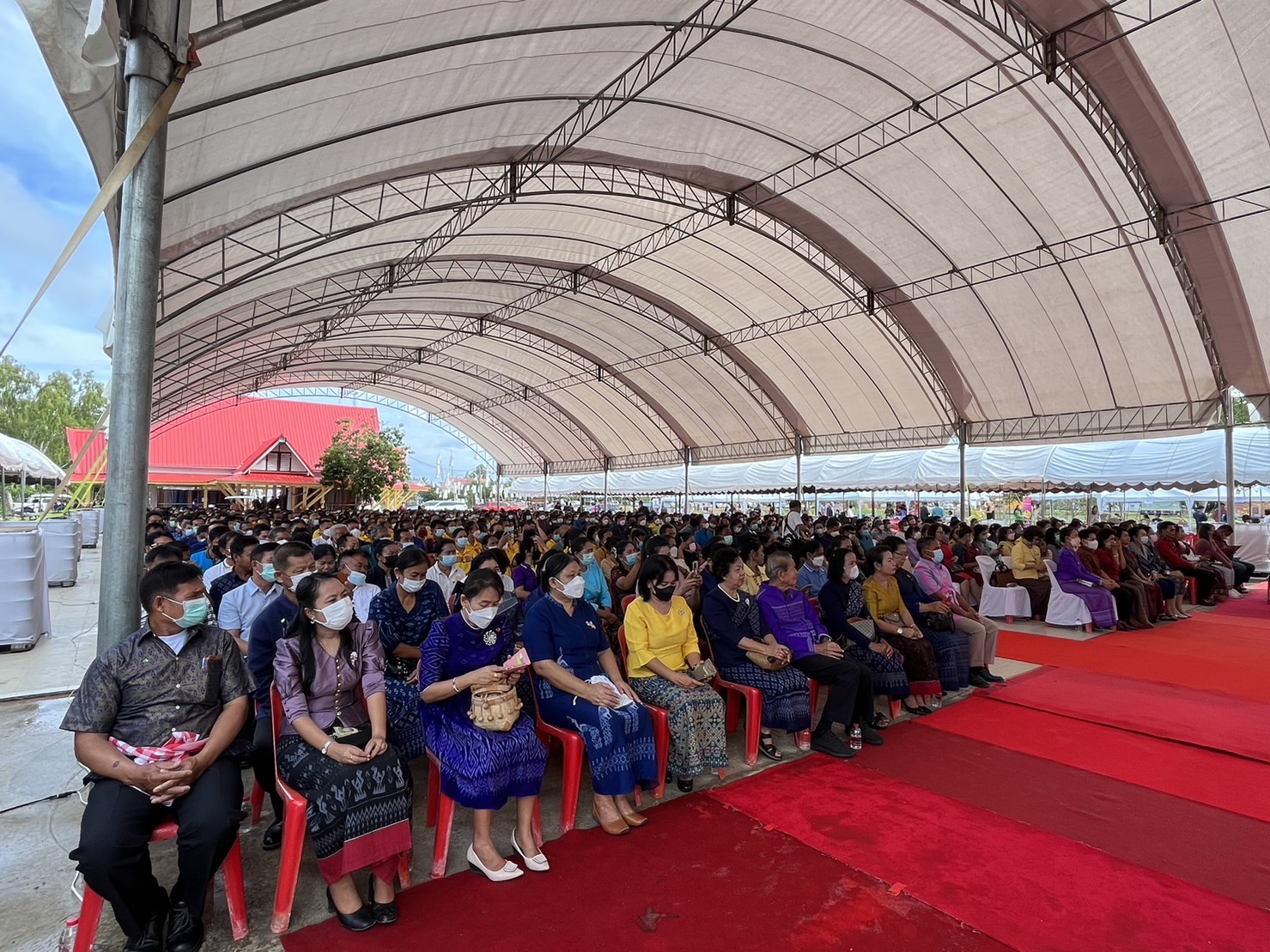 พช.มหาสารคาม ร่วมเปิดงานมรดกภูมิปัญญา พัฒนาสู่ความยั่งยืน ฟื้นฟูเศรษฐกิจ ร่วมกับเครือข่ายขนสินค้า OTOP จัดแสดงและจำหน่าย