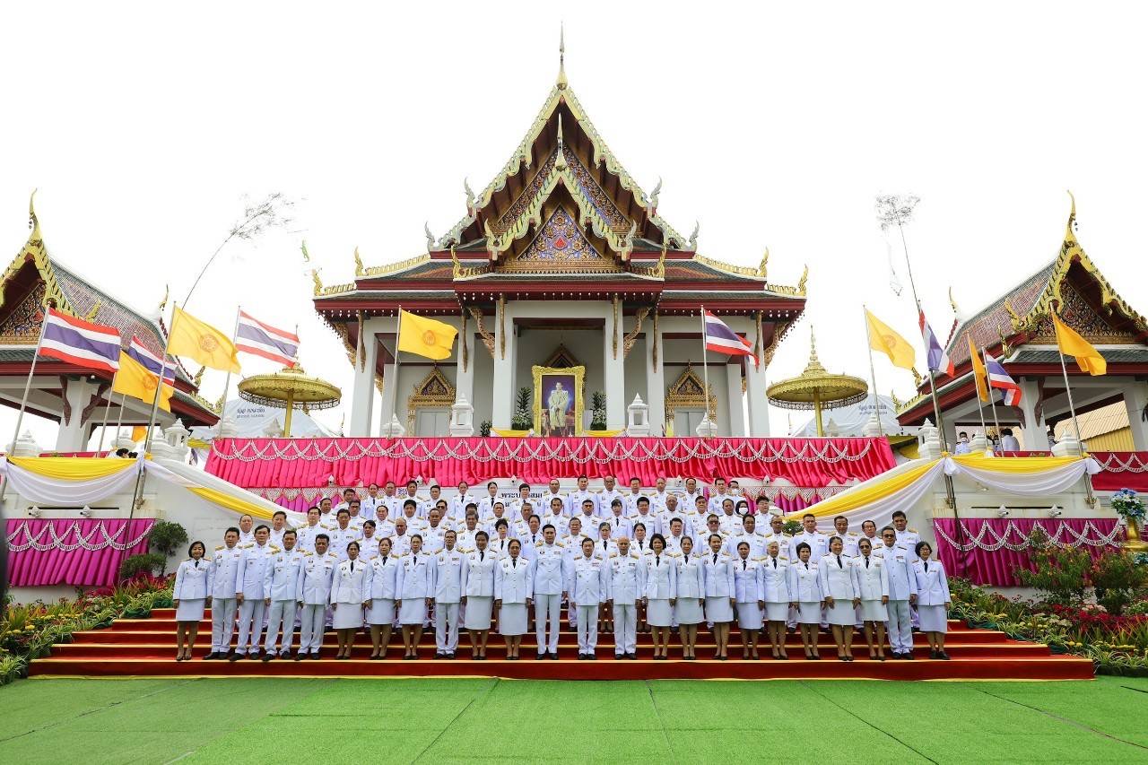 พช.มหาสารคาม ร่วมพิธีถวายผ้าพระกฐินพระราชทาน กรมการพัฒนาชุมชน ประจำปีพุทธศักราช 2565