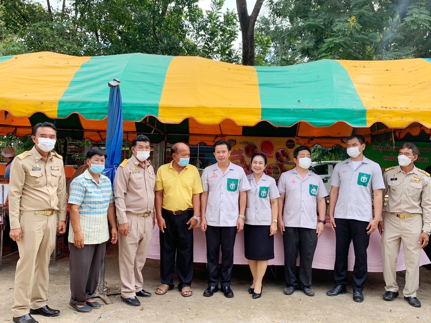 พช.มหาสารคาม ร่วมโครงการปกป้องและเชิดชูสถาบันพระมหากษัตริย์ และหน่วยบำบัดทุกข์ บำรุงสุข สร้างรอยยิ้มให้ประชาชน จ.มหาสารคาม (จังหวัดเคลื่อนที่ ) ประจำเดือน พฤศจิกายน 2565