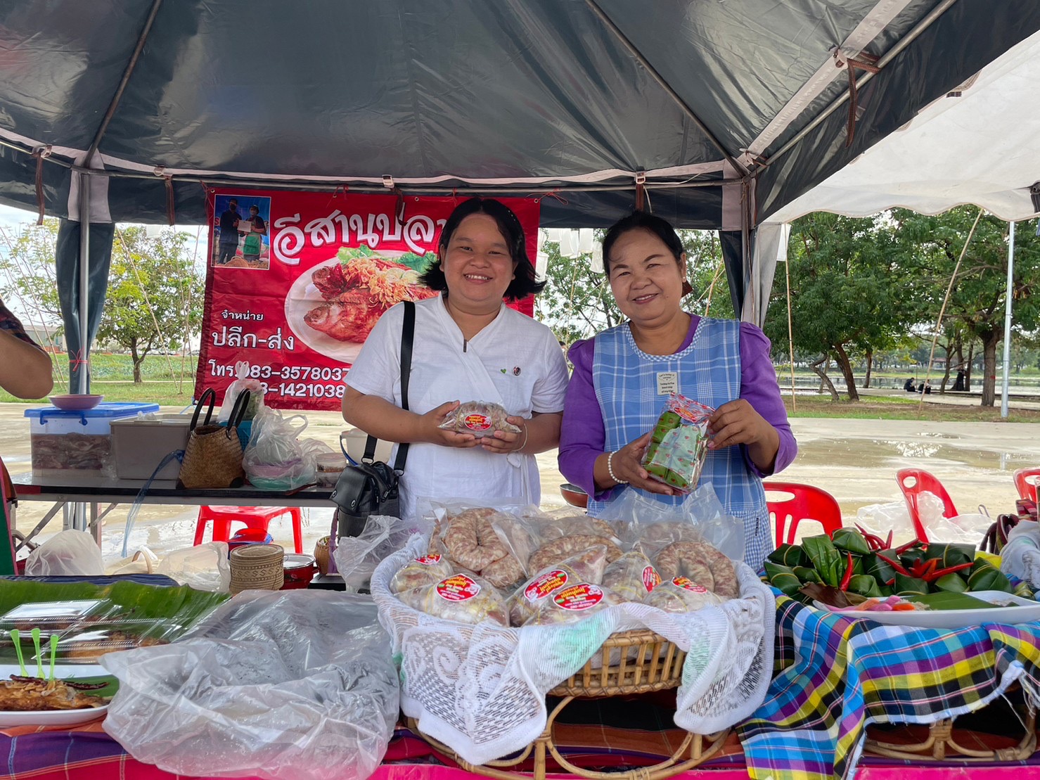 พช.มหาสารคาม ร่วมเปิดงานมรดกภูมิปัญญา พัฒนาสู่ความยั่งยืน ฟื้นฟูเศรษฐกิจ ร่วมกับเครือข่ายขนสินค้า OTOP จัดแสดงและจำหน่าย