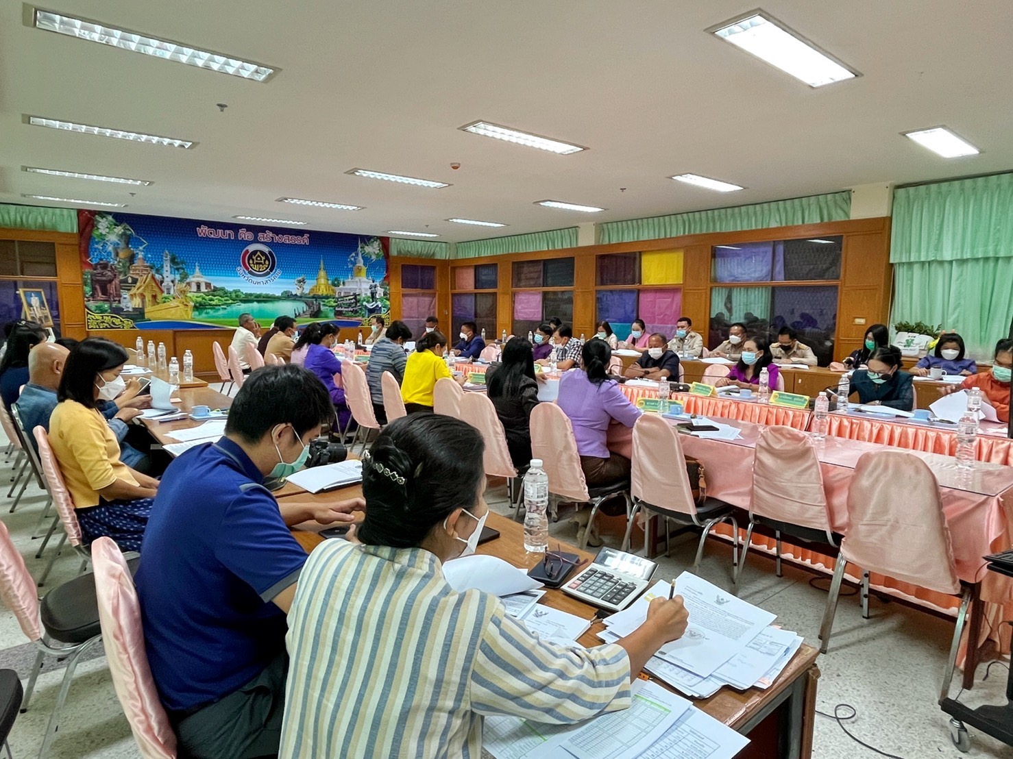 พช.มหาสารคาม จัดประชุมประจำเดือน เพื่อติดตาม สรุปผลการดำเนินงาน มุ่งสู่วิสัยทัศน์พช. “เศรษฐกิจฐานรากมั่นคง ชุมชนเข้มแข็งอย่างยั่งยืน ด้วยหลักปรัชญาของเศรษฐกิจพอเพยง”