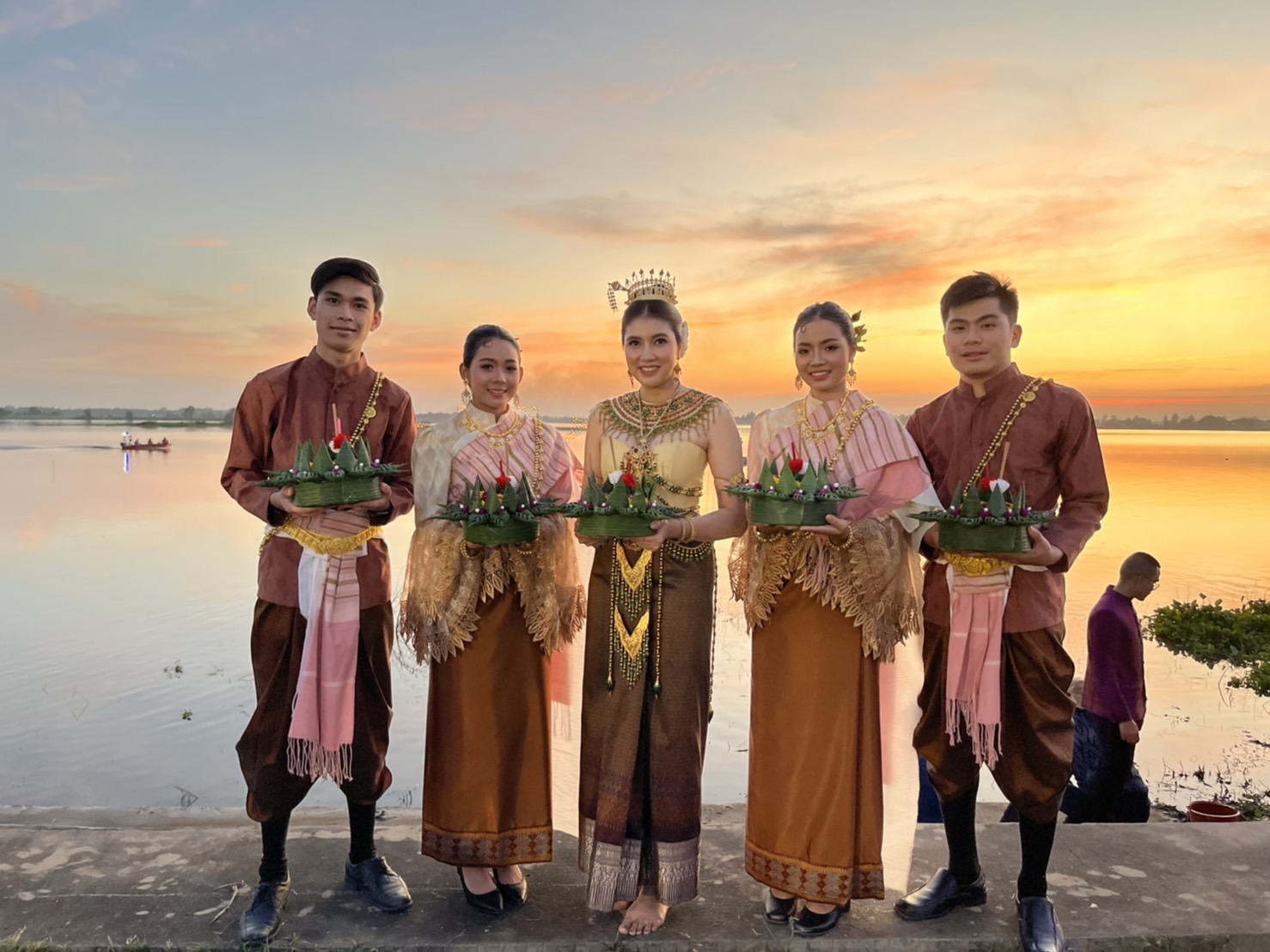 พช.มหาสารคาม ร่วมงานแถลงข่าวการจัดงานลอยกระทง จังหวัดมหาสารคาม ประจำปี 2565