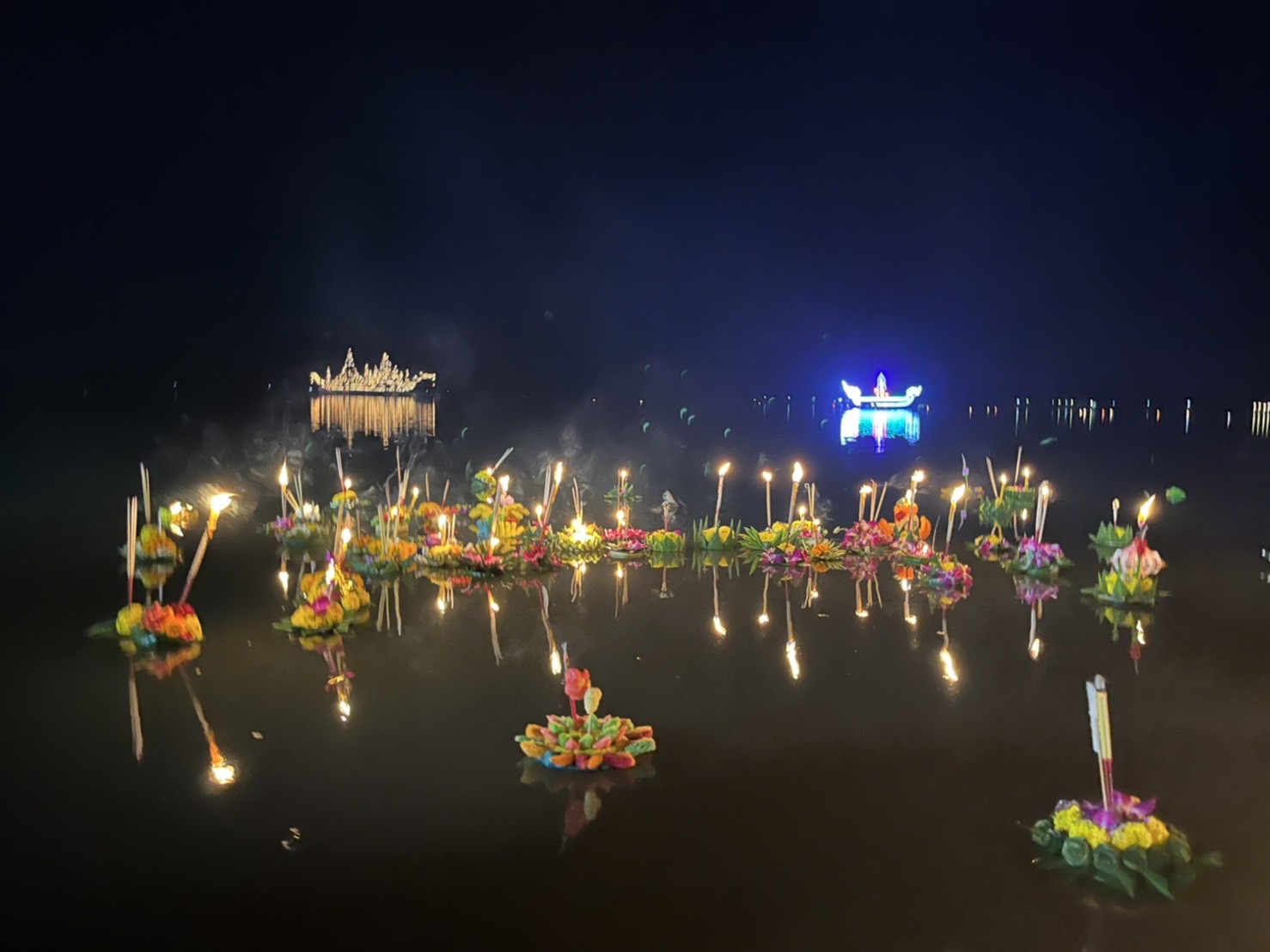 จัดใหญ่ทั่วเมือง…งานประเพณีลอยกระทง ประจำปี 2565 พช.มหาสารคาม ร่วมพิธีเปิดงาน พร้อมนำสินค้า OTOP จำหน่ายในงาน