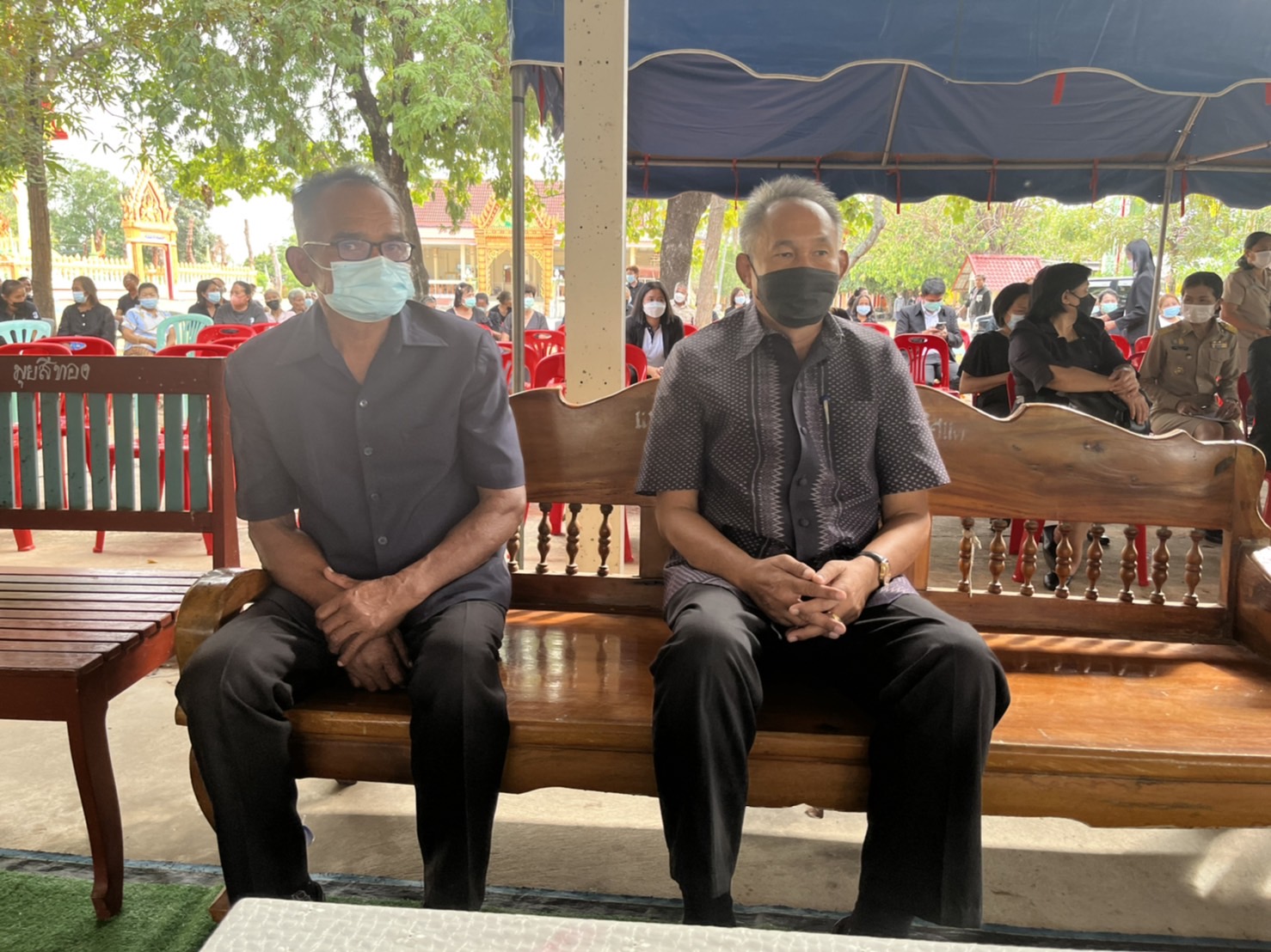 พช.มหาสารคาม ร่วมพิธีฌาปนกิจศพและประชุมเพลิง คุณพ่อทองพูล โพธิ์ตาก บิดา นายเจษฎาธนพงษ์ โพธิ์ตาก ผอ.กลุ่มงานประสานและสนับสนุนการบริหารงานพัฒนาชุมชน