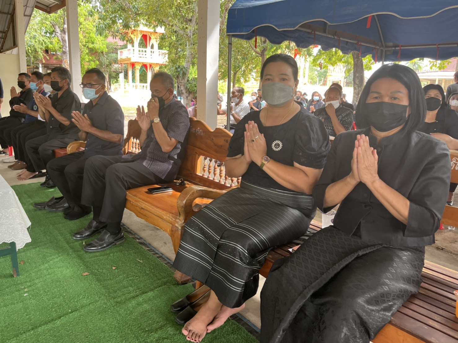 พช.มหาสารคาม ร่วมพิธีฌาปนกิจศพและประชุมเพลิง คุณพ่อทองพูล โพธิ์ตาก บิดา นายเจษฎาธนพงษ์ โพธิ์ตาก ผอ.กลุ่มงานประสานและสนับสนุนการบริหารงานพัฒนาชุมชน