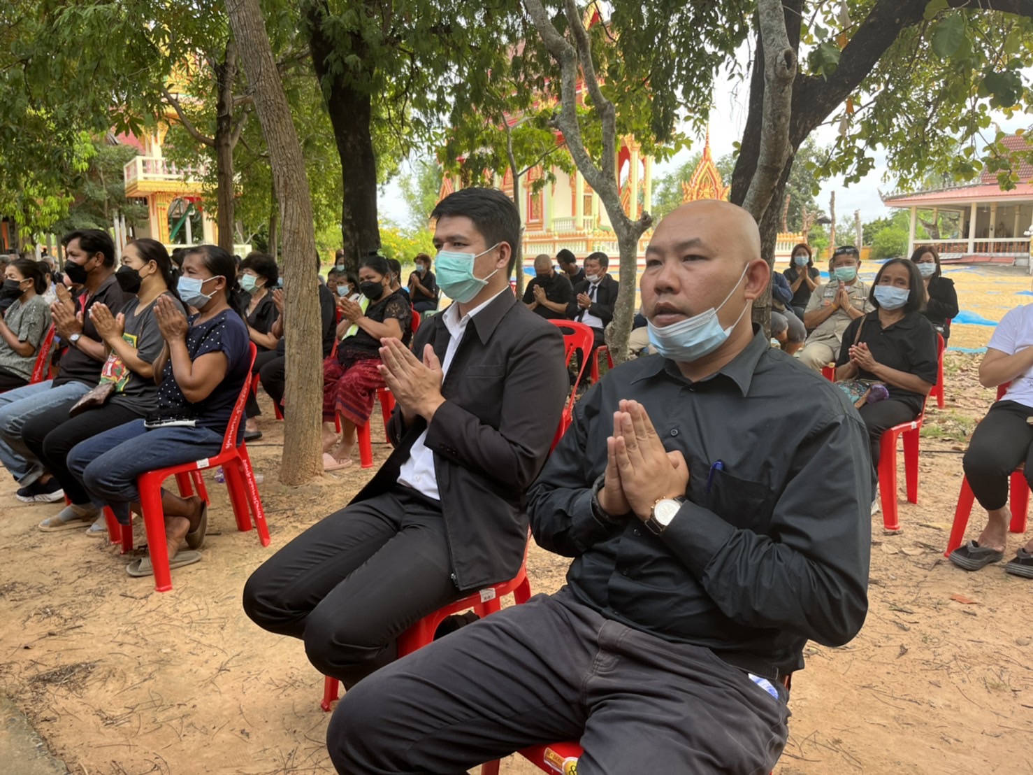พช.มหาสารคาม ร่วมพิธีฌาปนกิจศพและประชุมเพลิง คุณพ่อทองพูล โพธิ์ตาก บิดา นายเจษฎาธนพงษ์ โพธิ์ตาก ผอ.กลุ่มงานประสานและสนับสนุนการบริหารงานพัฒนาชุมชน