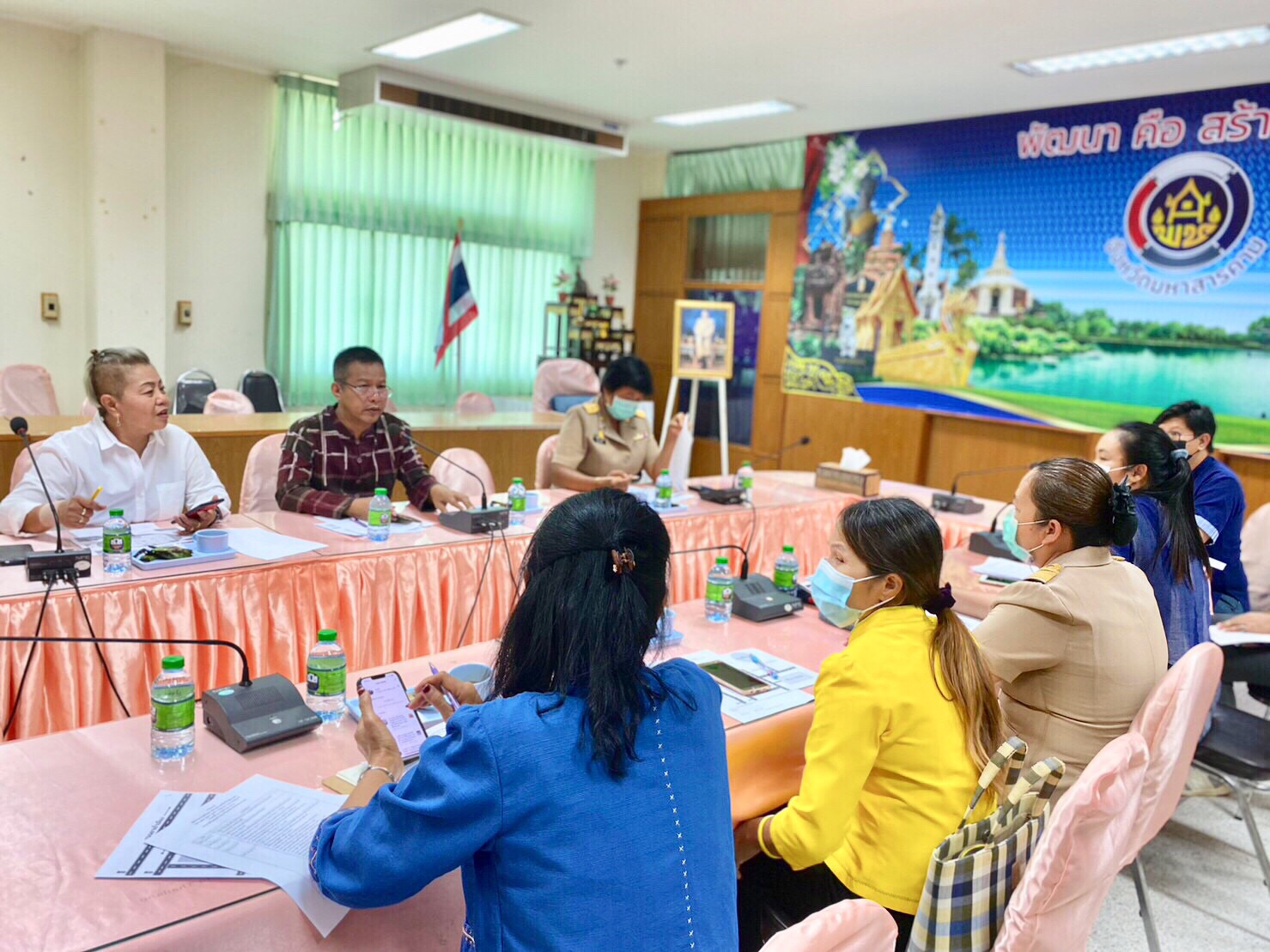 พช.มหาสารคาม พร้อมเครือข่ายOTOP ประชุมหารือแนวทางการจัดงานมรดกภูมิปัญญา พัฒนาสู่ความยั่งยืน ฟื้นฟูเศรษฐกิจ