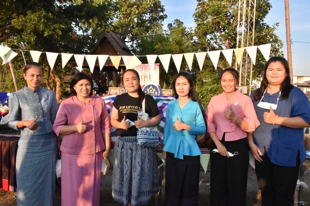 จัดใหญ่ทั่วเมือง…งานประเพณีลอยกระทง ประจำปี 2565 พช.มหาสารคาม ร่วมพิธีเปิดงาน พร้อมนำสินค้า OTOP จำหน่ายในงาน