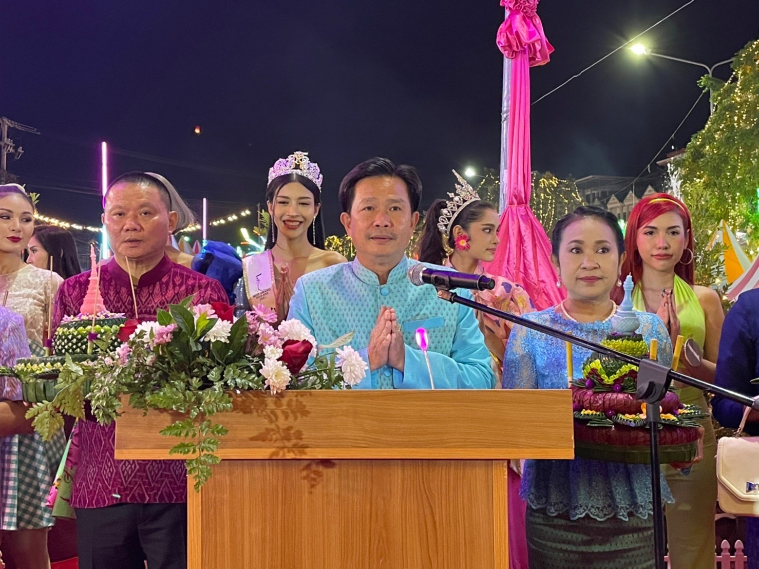 จัดใหญ่ทั่วเมือง…งานประเพณีลอยกระทง ประจำปี 2565 พช.มหาสารคาม ร่วมพิธีเปิดงาน พร้อมนำสินค้า OTOP จำหน่ายในงาน