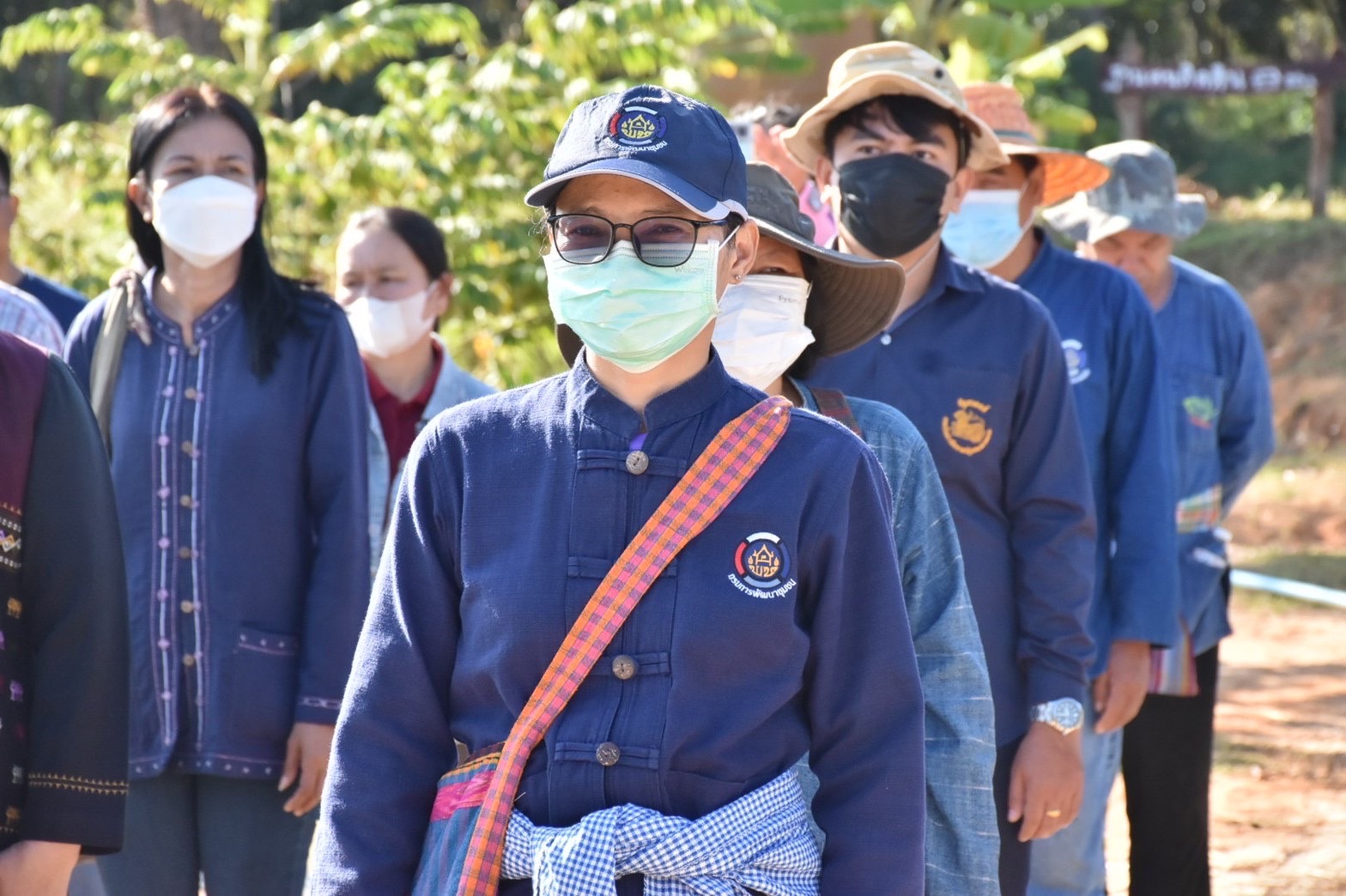 พช.มหาสารคาม ผนึกกำลังเครือข่าย “โคก หนอง นา พัฒนาชุมชน” จังหวัดมหาสารคาม จัดกิจกรรม “เอามื้อสามัคคี” แปลง CLM ศูนย์เรียนรู้ชุมชนต้นแบบการพัฒนาคุณภาพชีวิต โคก หนอง นา พัฒนาชุมชน ตำบลหนองเม็ก อำเภอนาเชือก จังหวัดมหาสารคาม